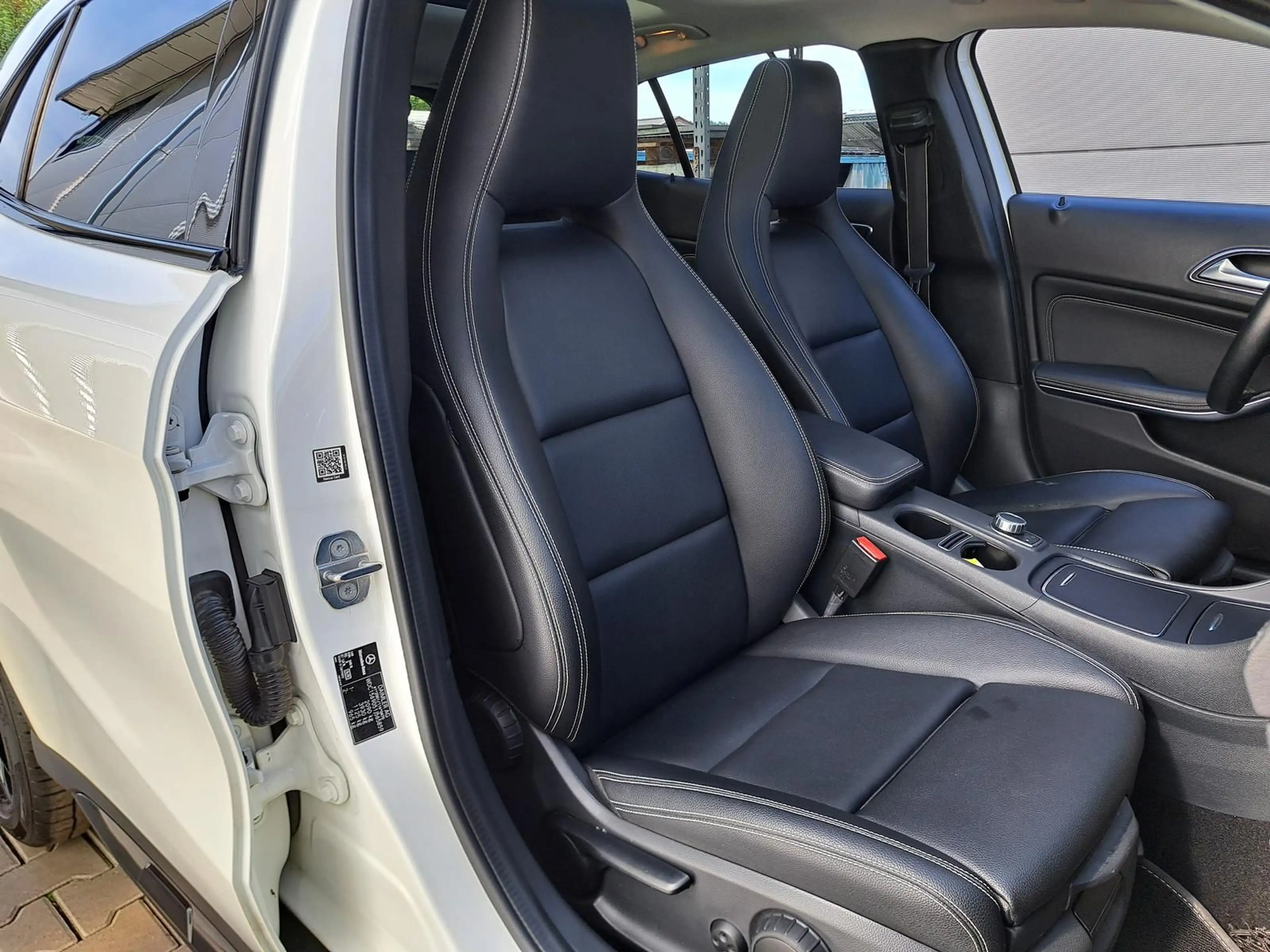 Mercedes-Benz GLA 220 d 4Matic°Totw°Navi°Tempo°Pano°Shzg°AHK°B — photo 12