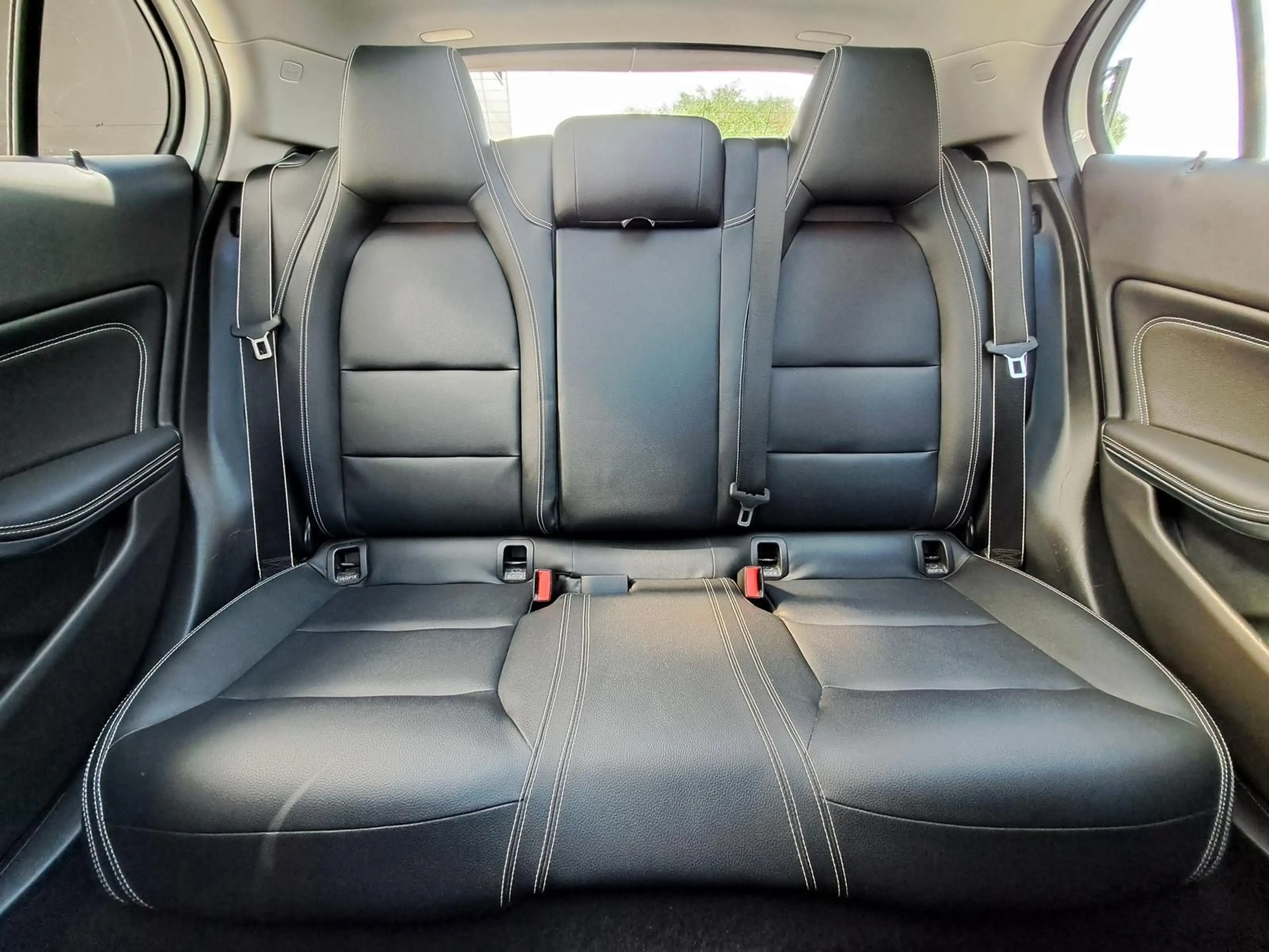 Mercedes-Benz GLA 220 d 4Matic°Totw°Navi°Tempo°Pano°Shzg°AHK°B — photo 13