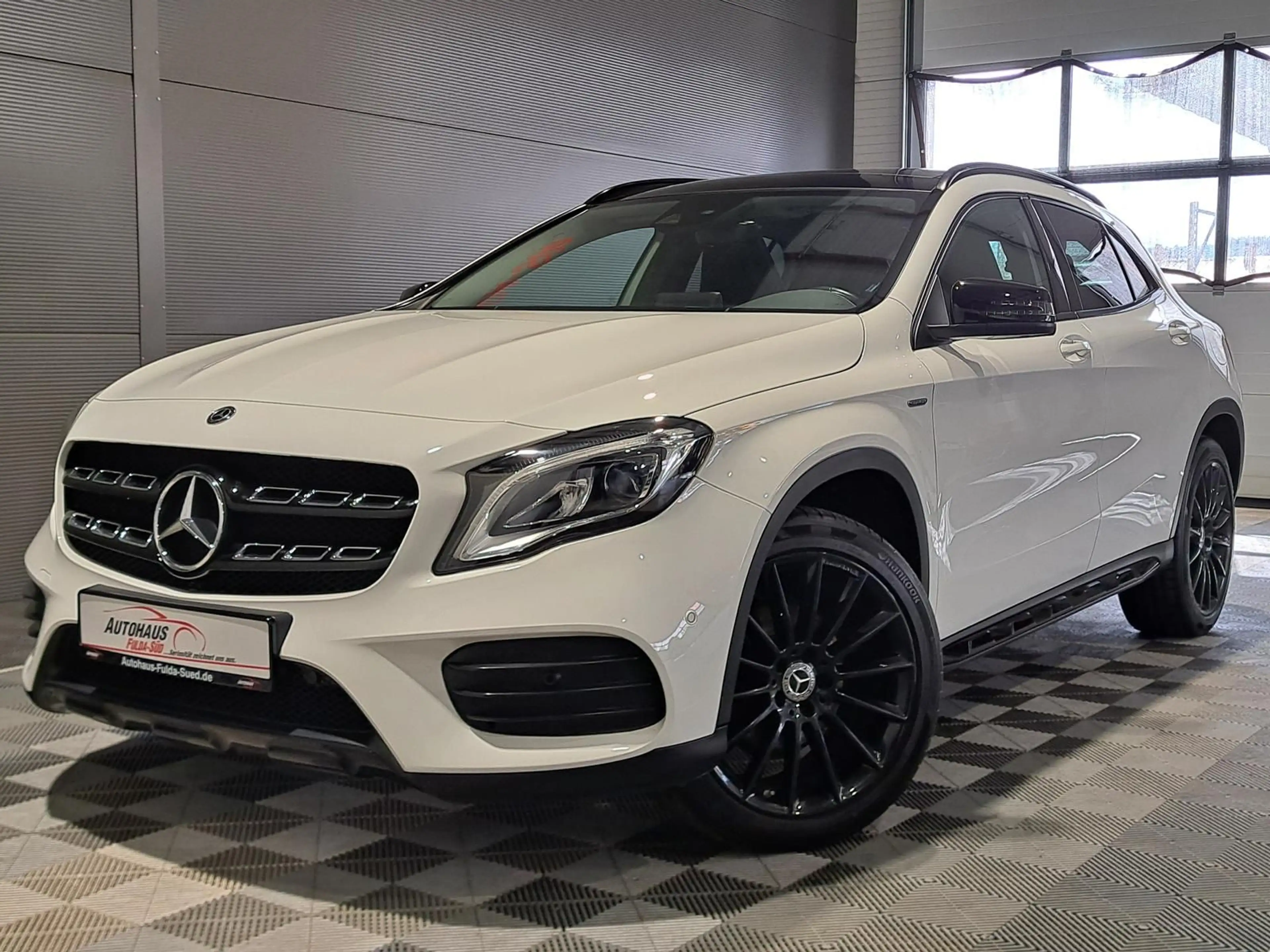 Mercedes-Benz GLA 220 d 4Matic°Totw°Navi°Tempo°Pano°Shzg°AHK°B — photo 5