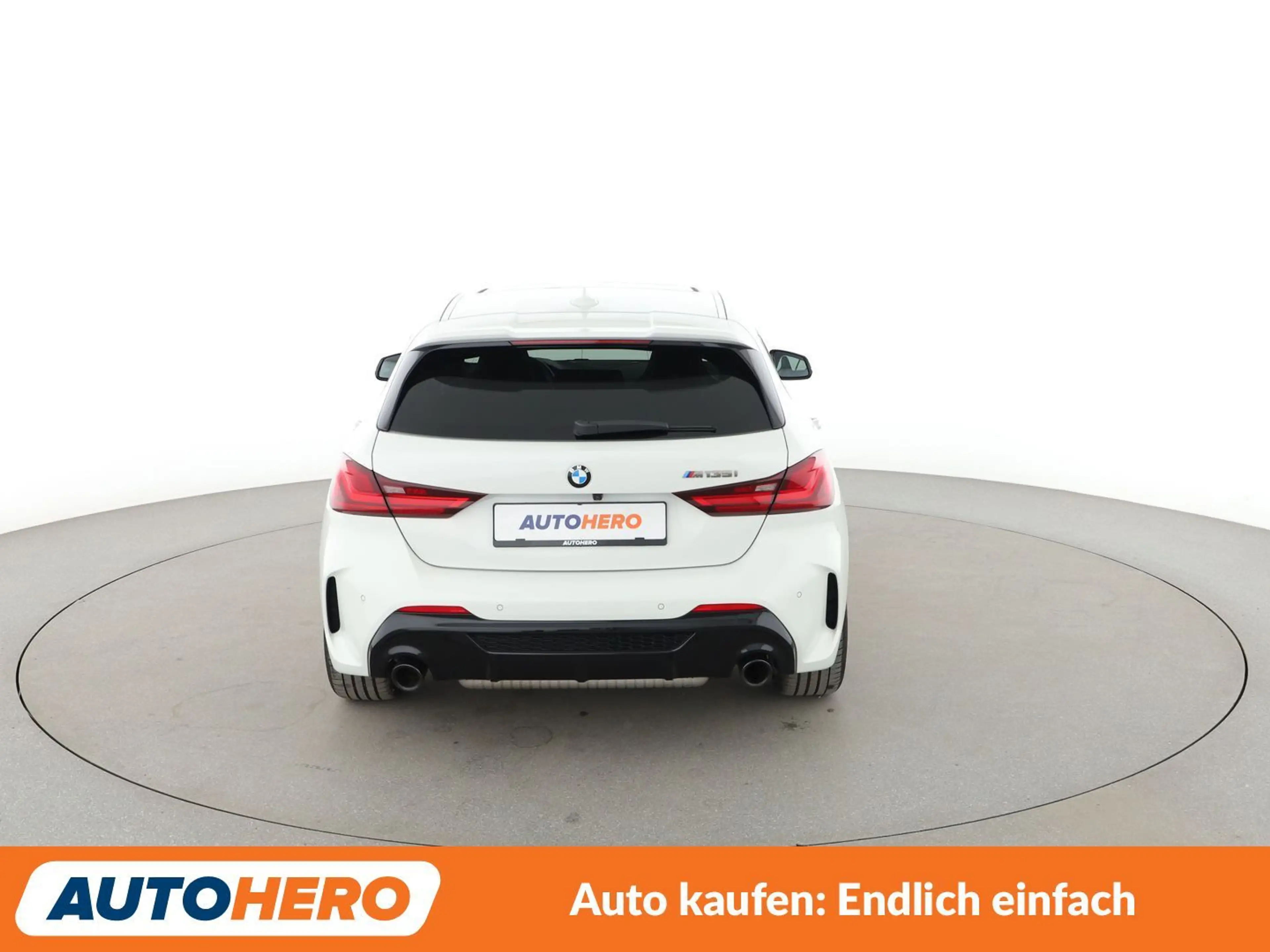 BMW 135 M135i xDrive Aut.*NAV*HUD*ACC*CAM*PDC*SHZ*ALU* — photo 5