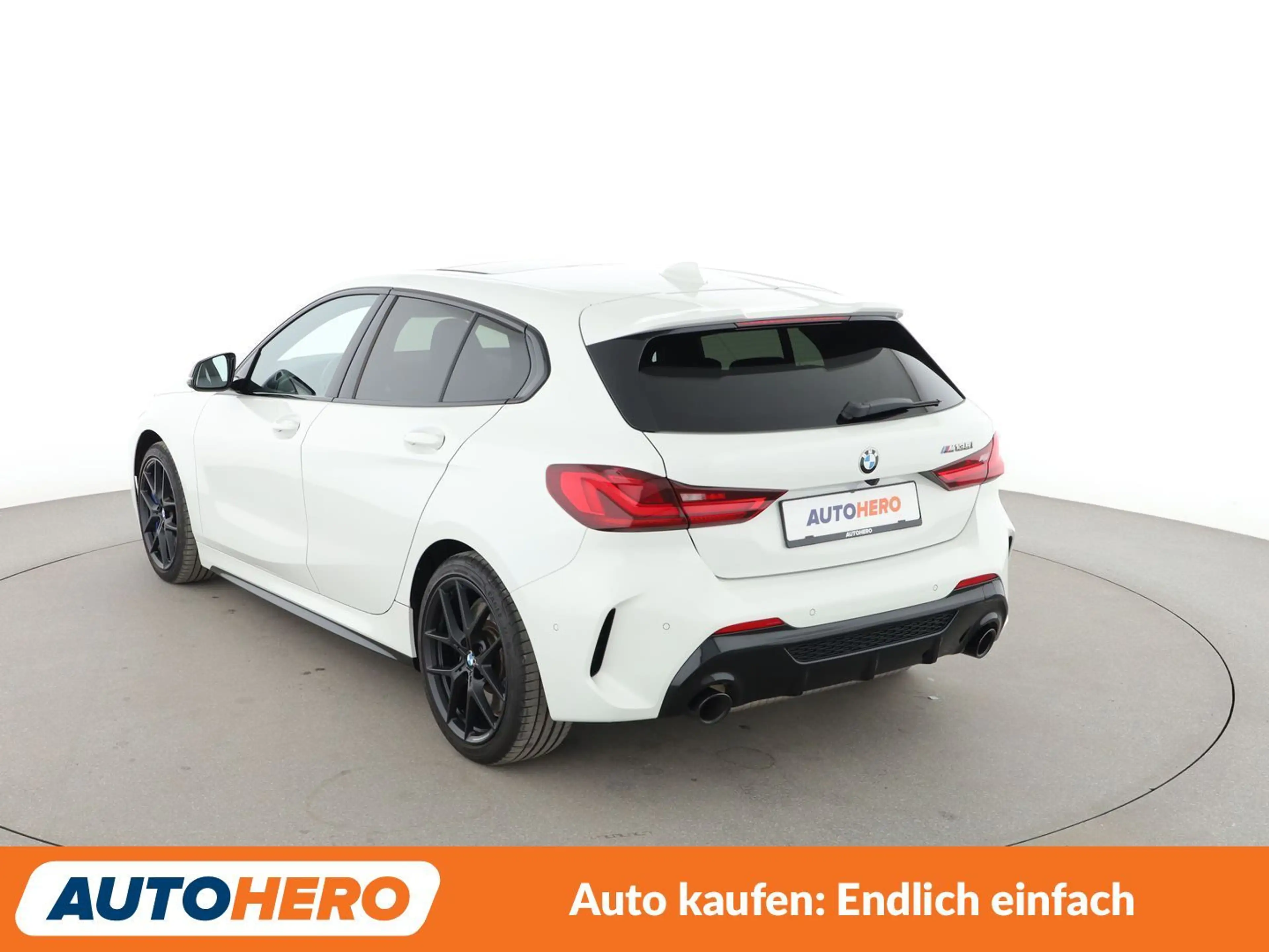 BMW 135 M135i xDrive Aut.*NAV*HUD*ACC*CAM*PDC*SHZ*ALU* — photo 4