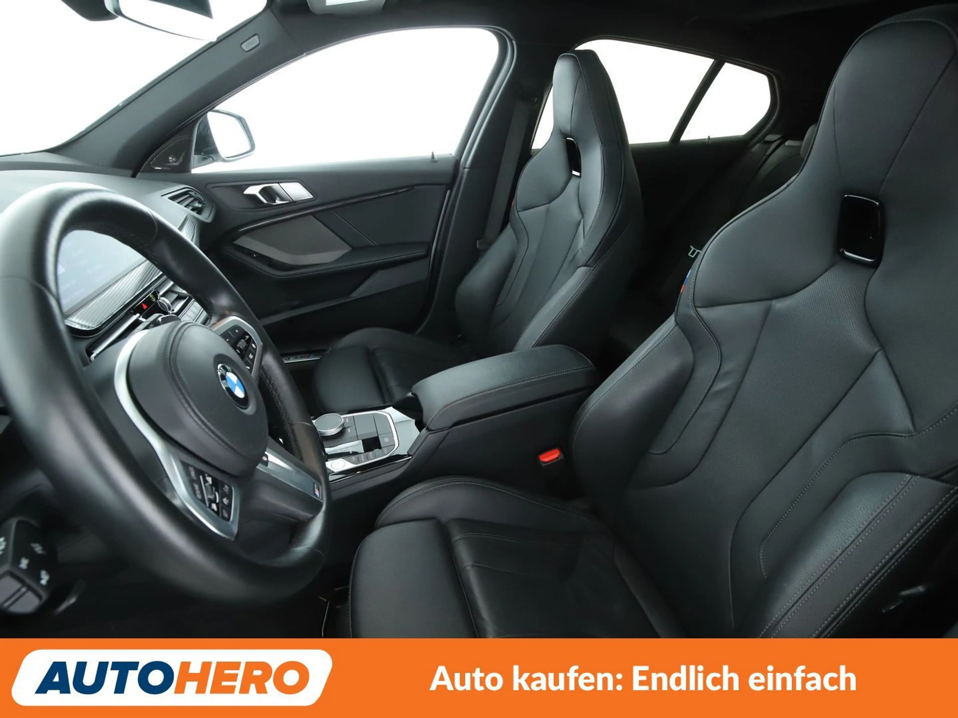 BMW 135 M135i xDrive Aut.*NAV*HUD*ACC*CAM*PDC*SHZ*ALU* — photo 10