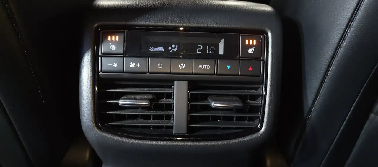 Mazda CX-9 снимка Mazda CX-9