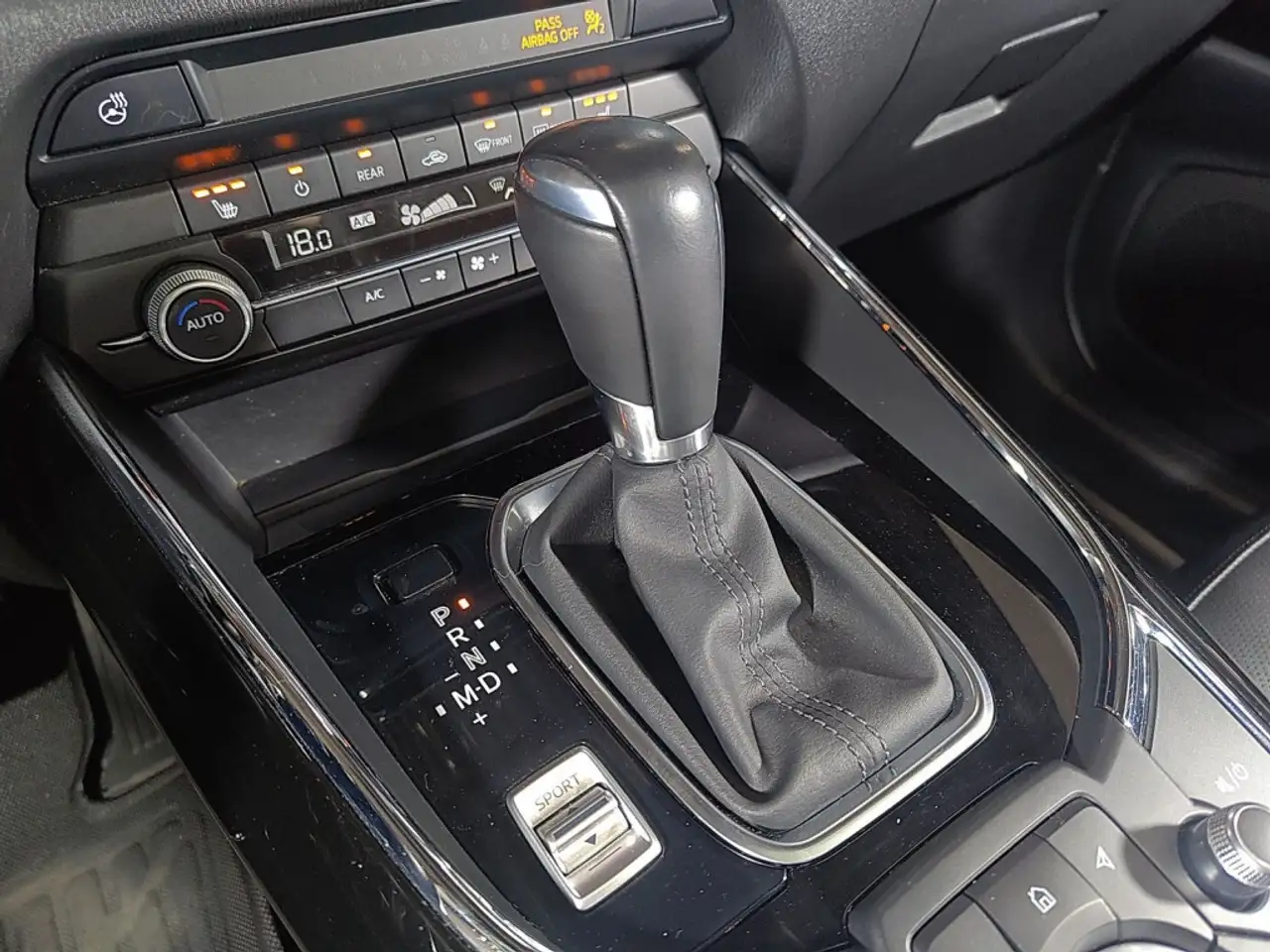 Mazda CX-9 снимка Mazda CX-9