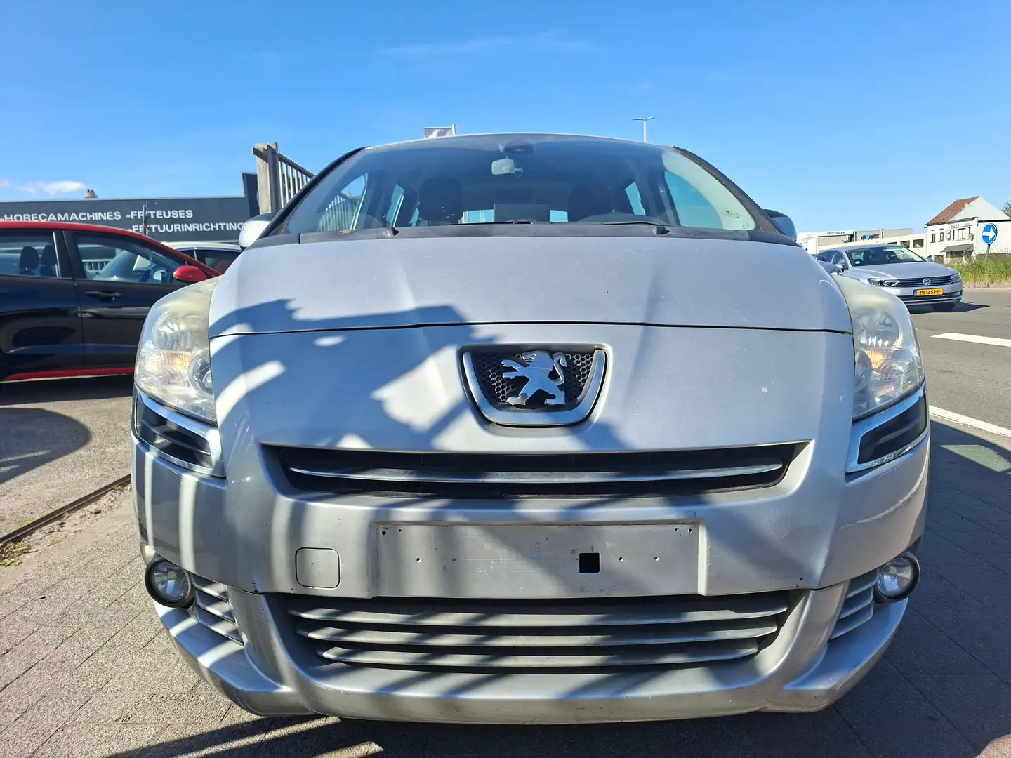 Peugeot 5008 1.6 HDi Active FAP Grijs - 1