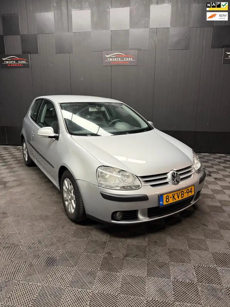 Volkswagen Golf 1.4 Trendline | Clima | PDC | Nieuwe APK | Grau - 1