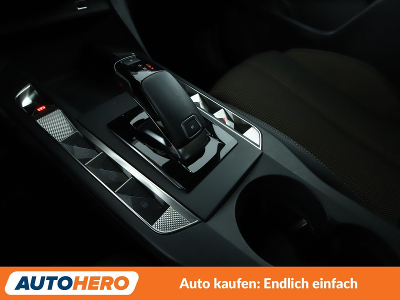 DS Automobiles DS 3 Crossback 1.5 Blue-HDi So Chic Aut.*NAVI*VC*TEMPO* — photo 25