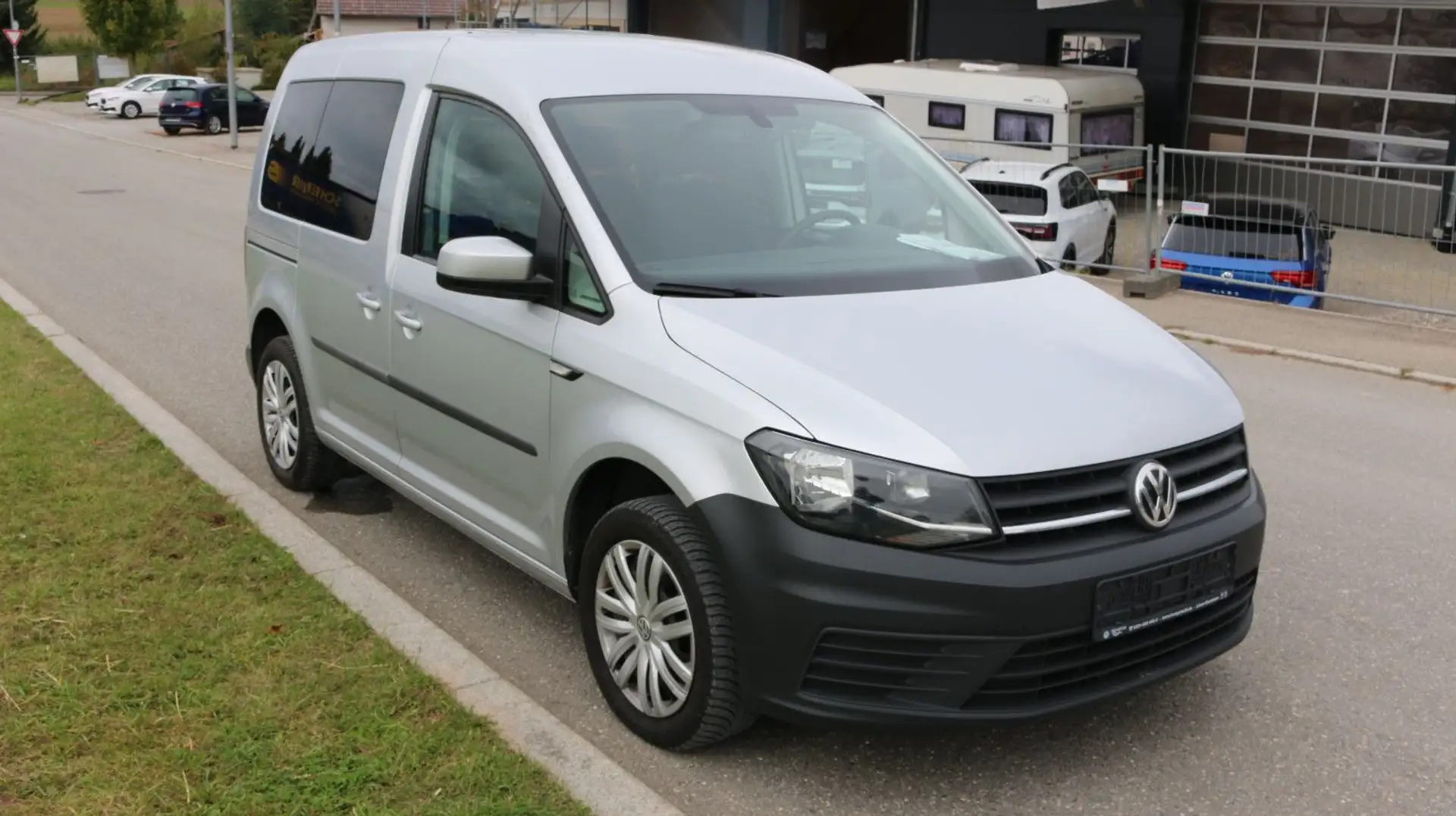 Volkswagen Caddy PKW Trendline BMT DSG Standheizung Sonderp Argent - 1