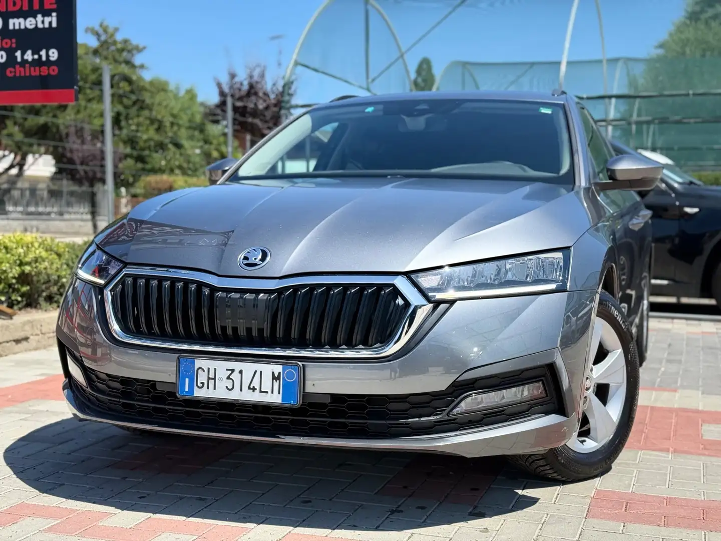 Skoda Octavia 2.0 TDI EVO SCR Wagon Sportline Grigio - 1