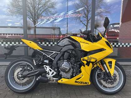 Suzuki GSX 8R