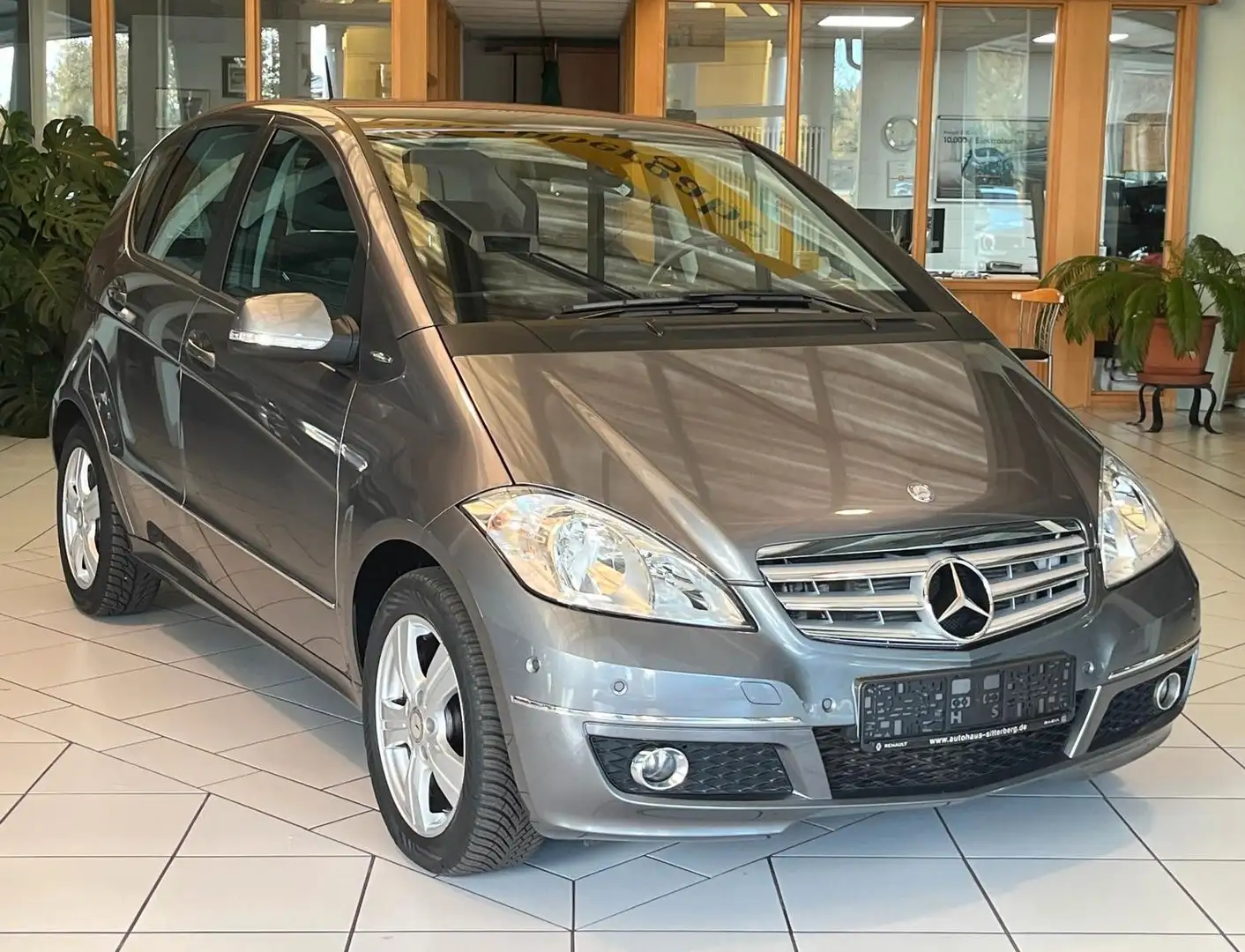 Mercedes-Benz A 180 A -Klasse A 180 CDI Avantgarde Grau - 2