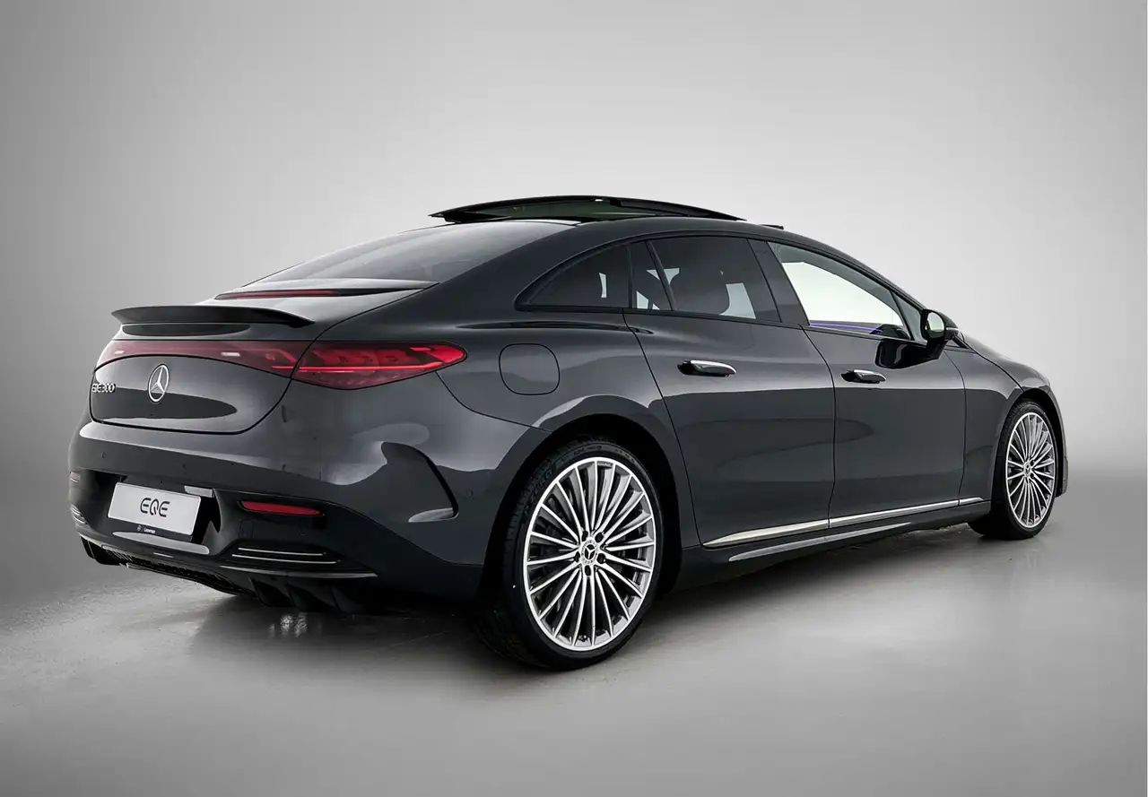 Mercedes-Benz EQE 300 2026
