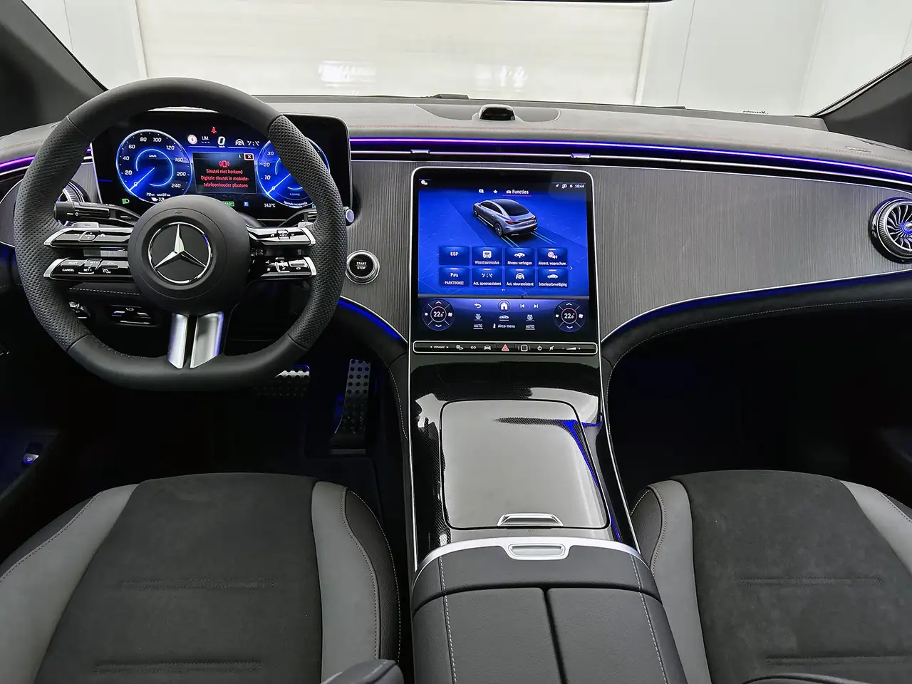 Mercedes-Benz EQE 300 2026