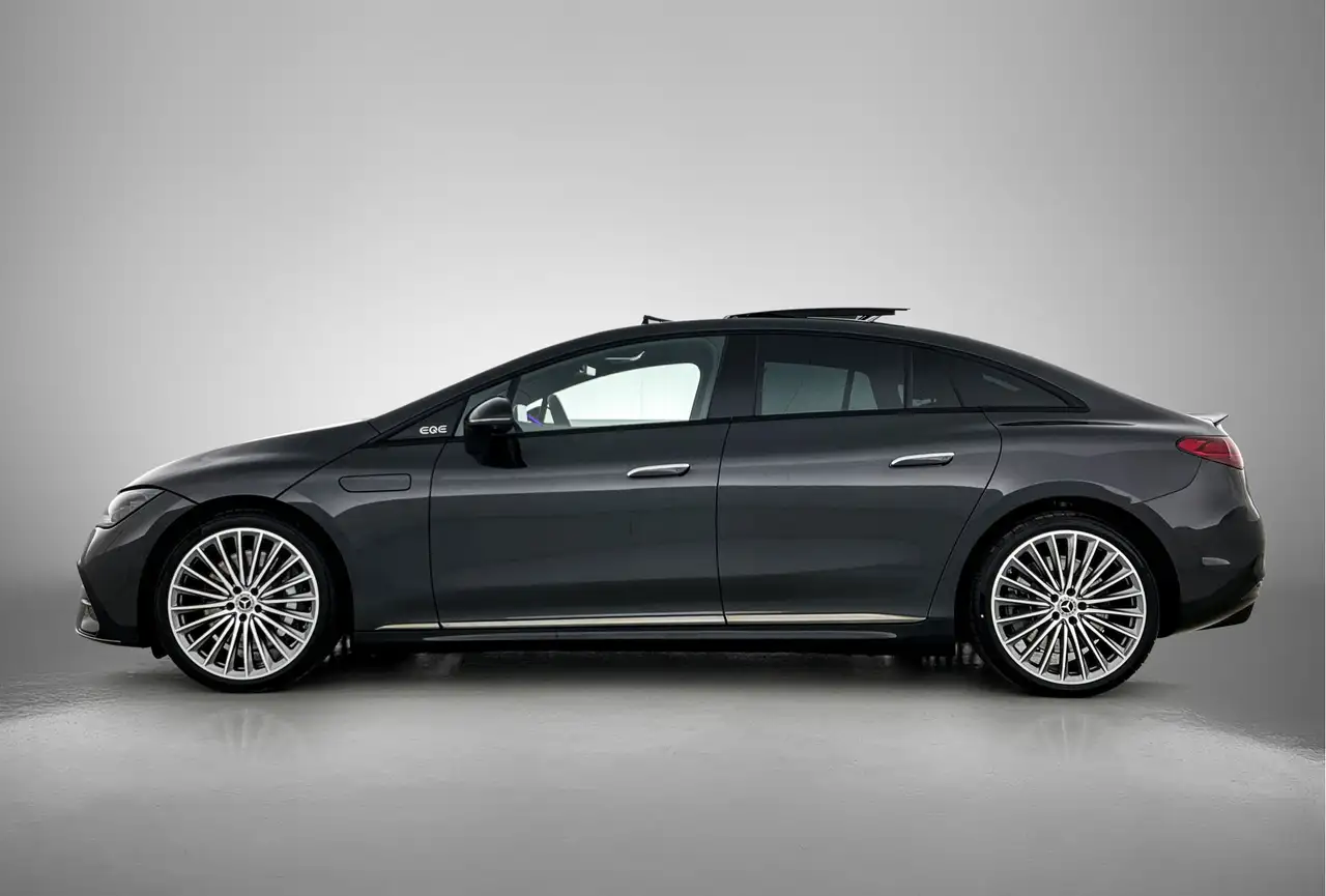 Mercedes-Benz EQE 300 2026