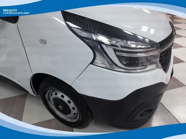 Renault Trafic view 11
