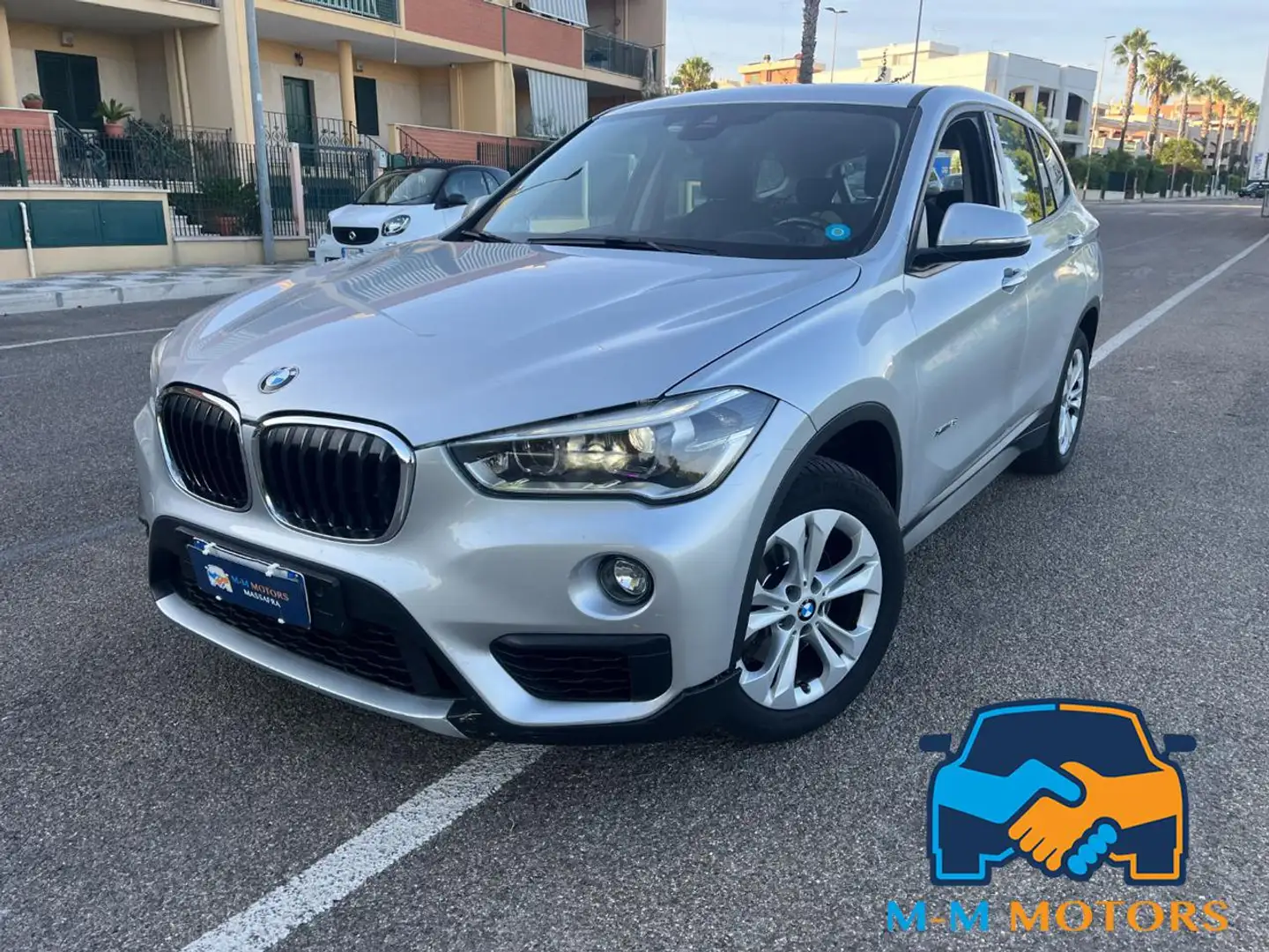 BMW X1 xDrive18d Advantage +Tetto Silber - 1