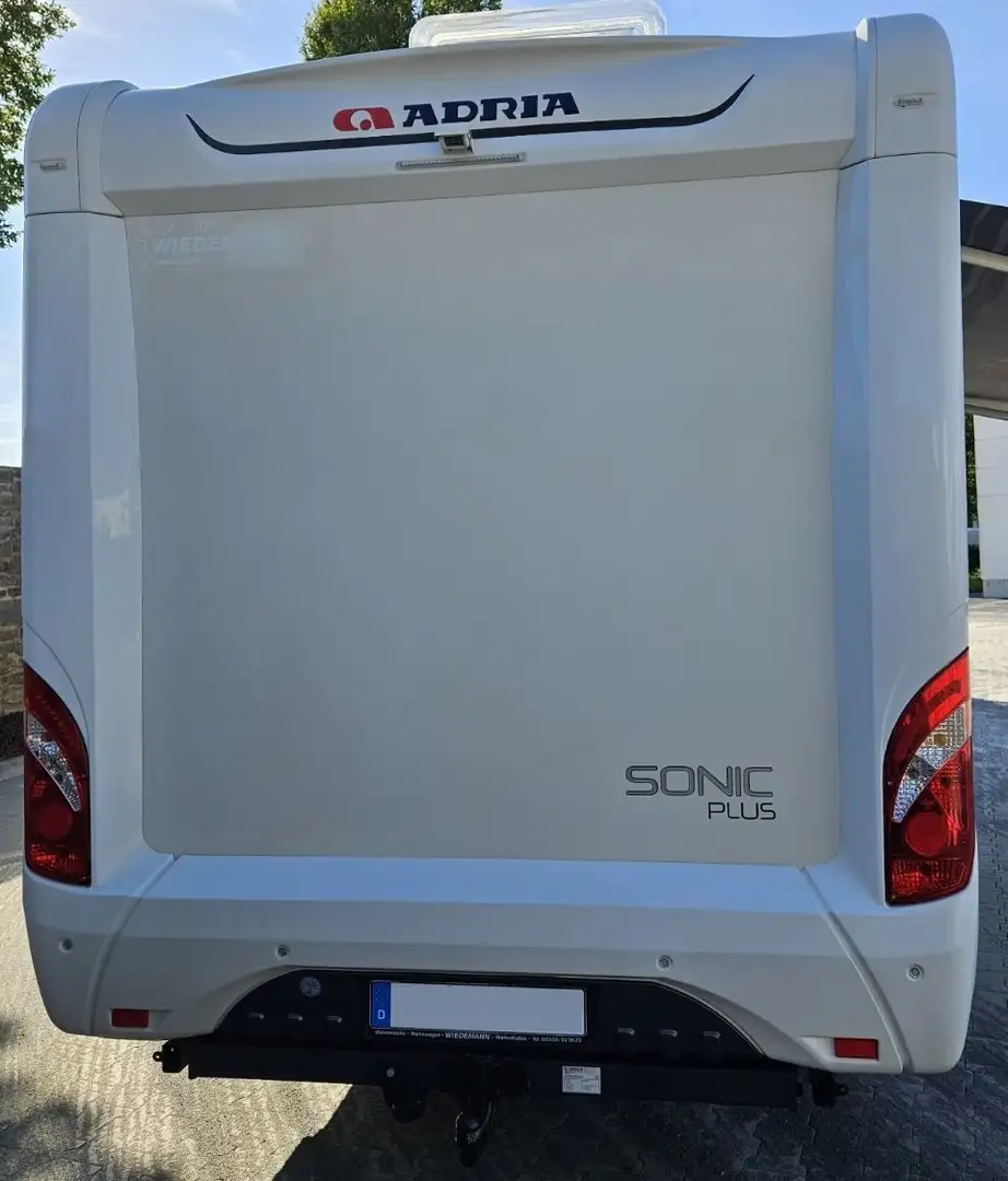Fiat Ducato Wohnmobil Adria Sonic I 700 SL Weiß - 2