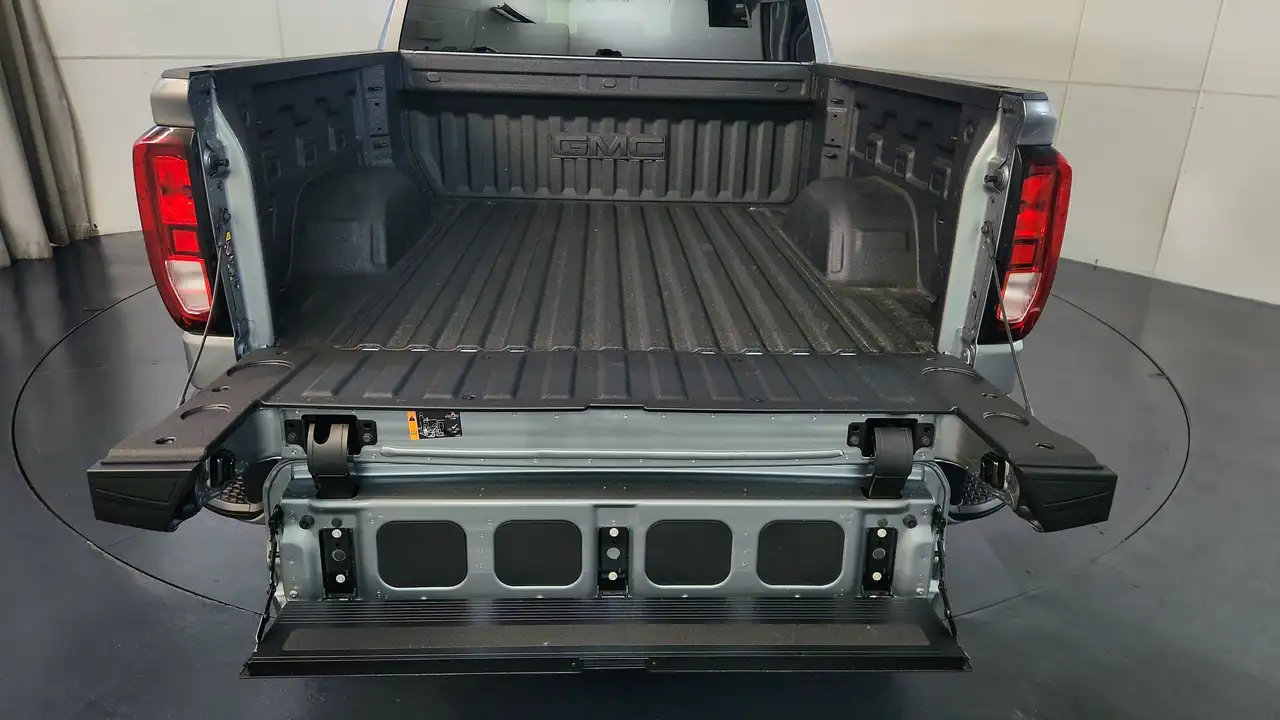 GMC Sierra 1500 снимка GMC Sierra 1500
