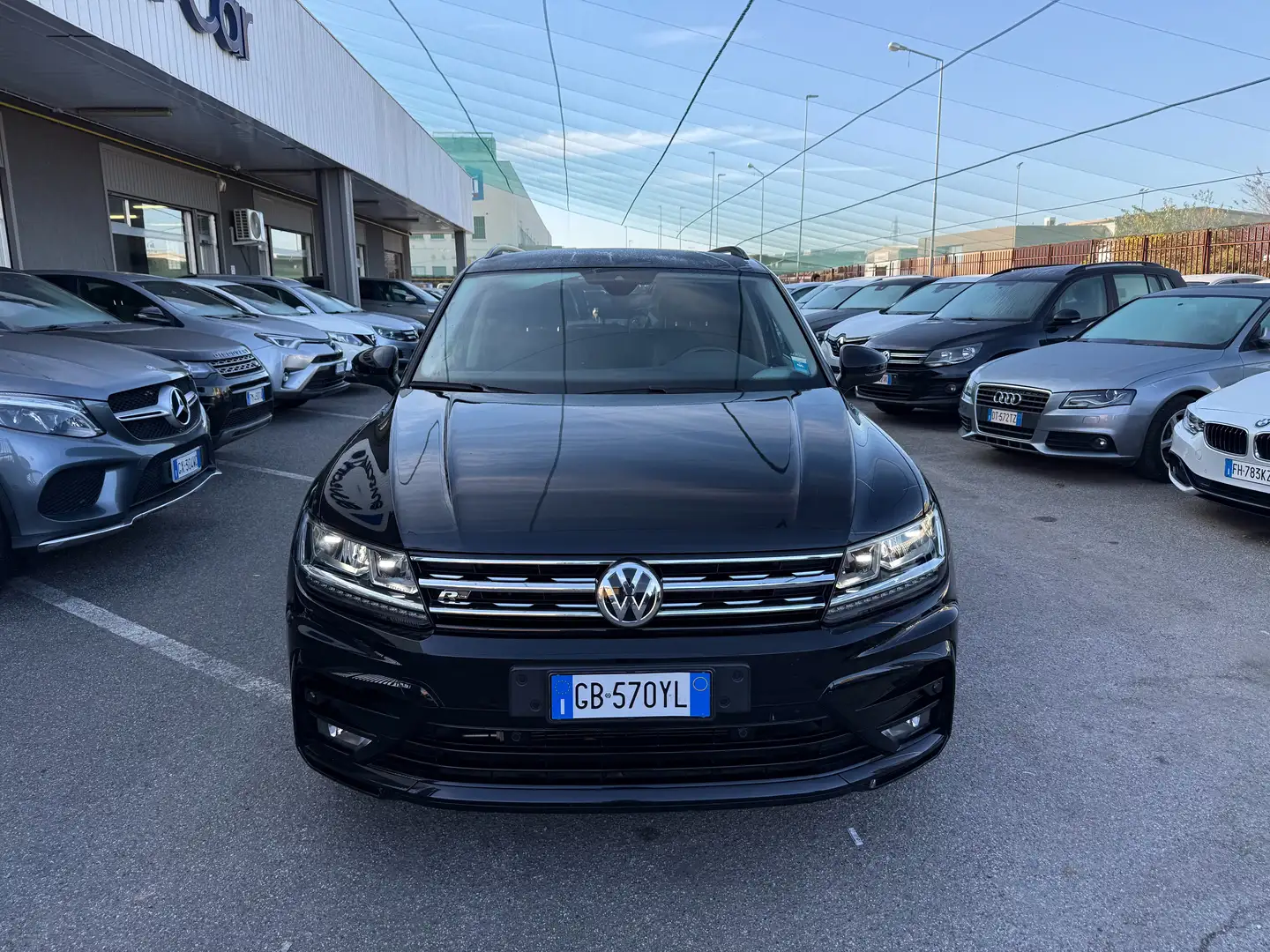 Volkswagen Tiguan Tiguan 2.0 tdi Advanced R-Liner Pack 150cv 4X4 Zwart - 2