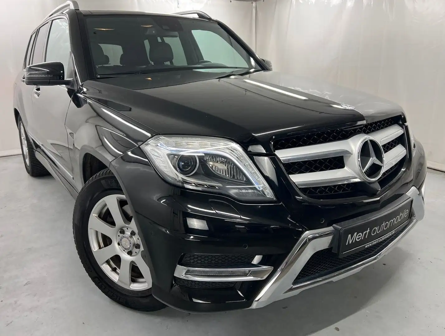 Mercedes-Benz GLK 350 *4M*PANO*TOT*AHK*360°*AMG*DB SERVICE Schwarz - 1