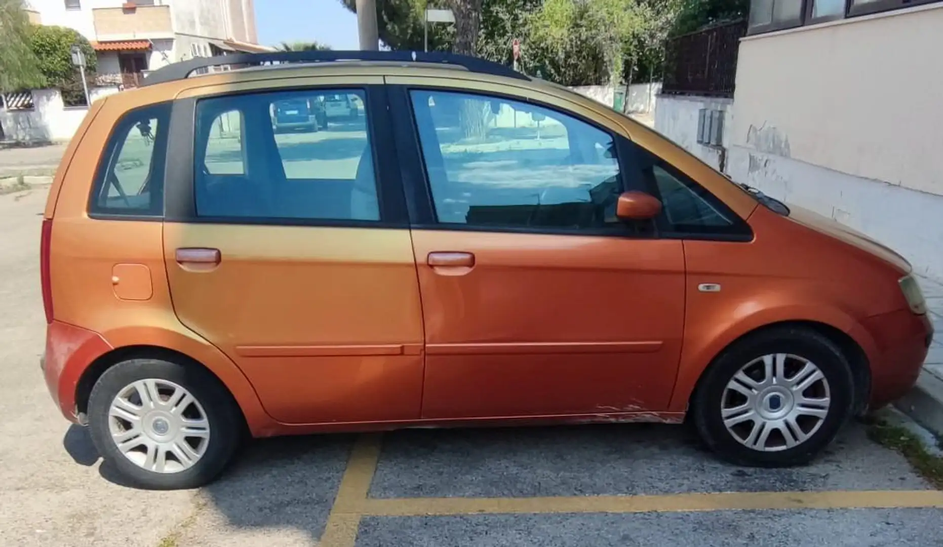 Fiat Idea Idea 1.9 mjt Emotion Orange - 1