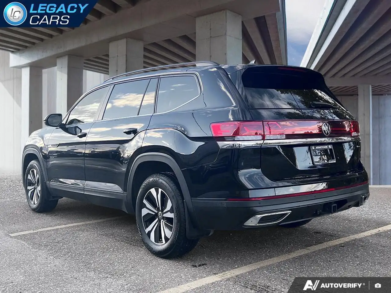 Volkswagen Atlas снимка Volkswagen Atlas