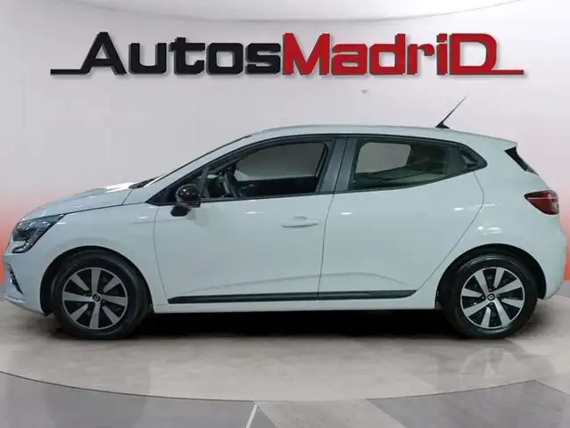 Renault Clio view 4