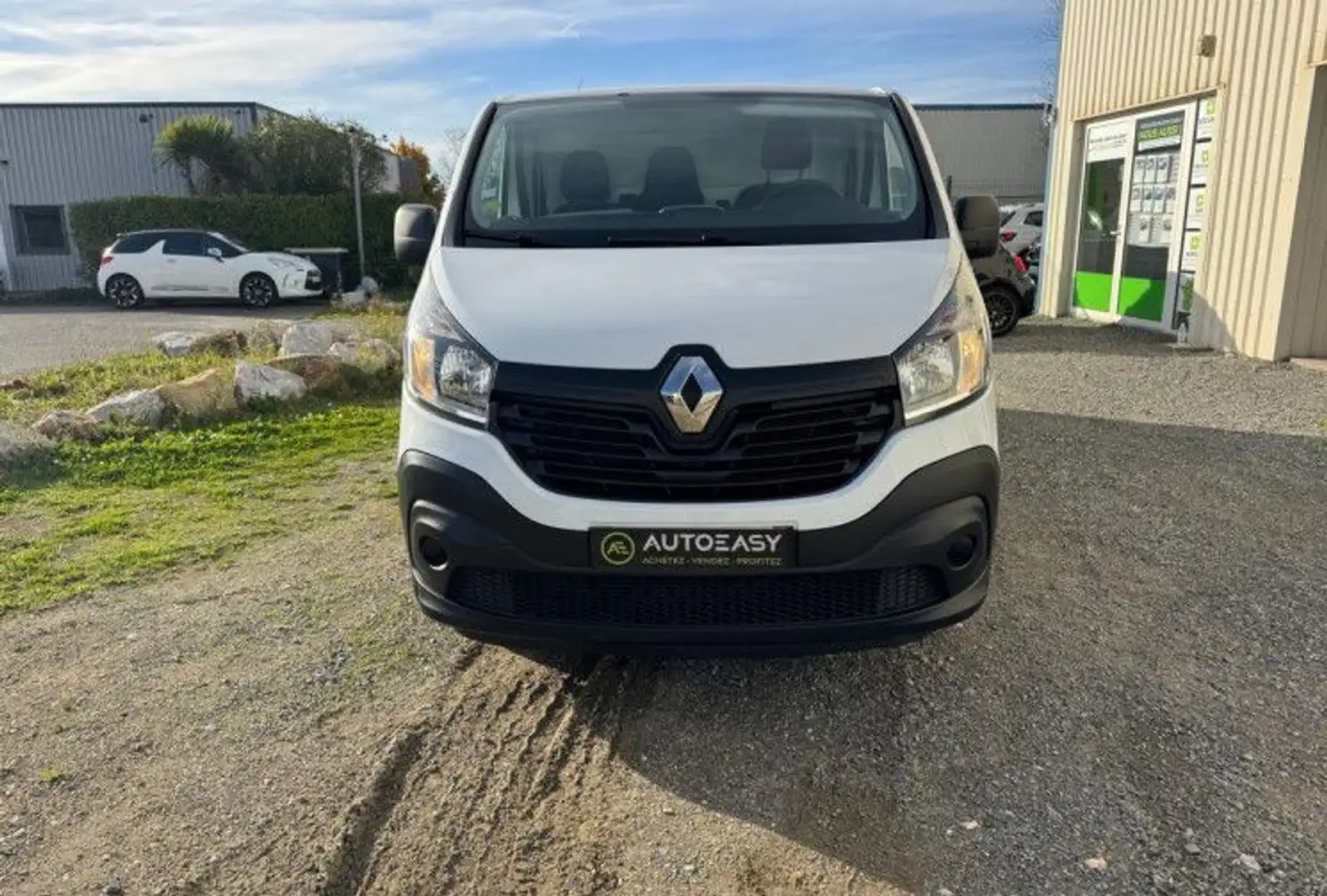 Renault Trafic L2H1 1300 1.6 dCi 125ch energy Confort Euro6 Weiß - 2