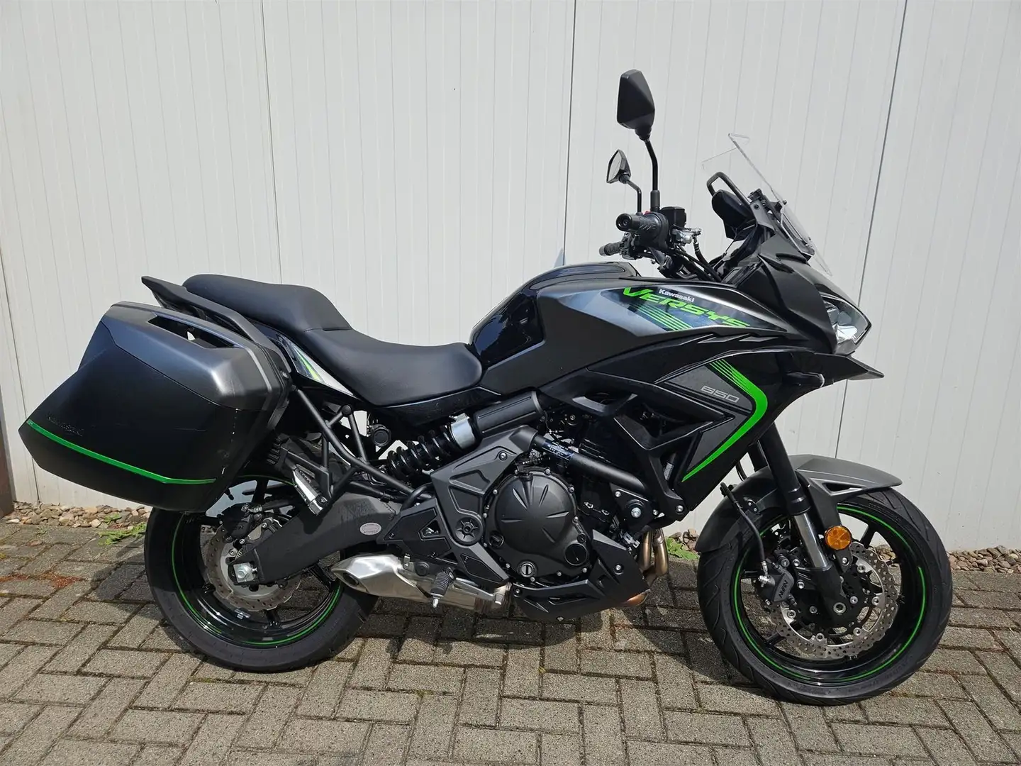 Kawasaki Versys 650 TOPZUSTAND! 4 Jahre Garantie! Чорний - 1