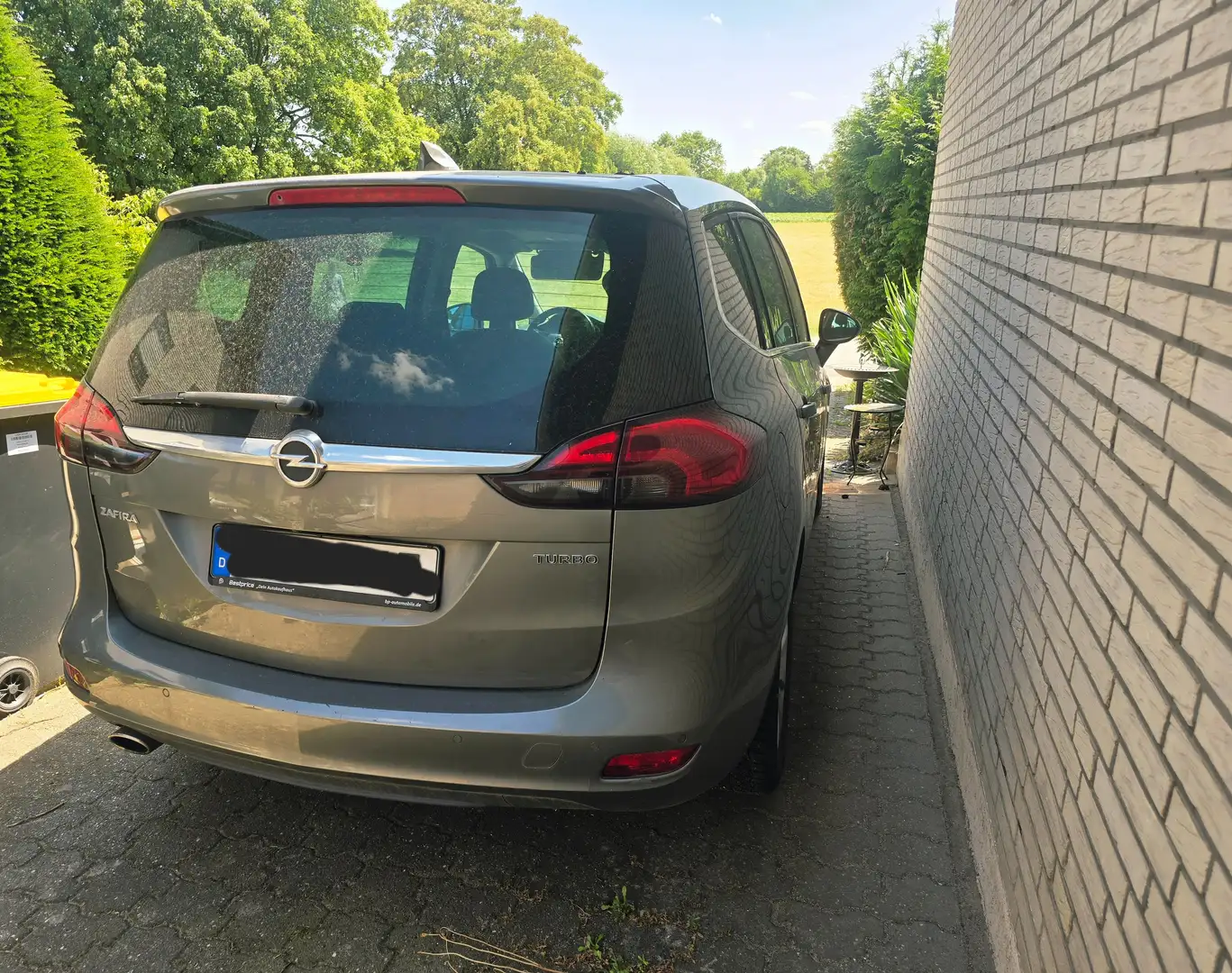 Opel Zafira Tourer Zafira Tourer 1.6 ECOTEC Grau - 2