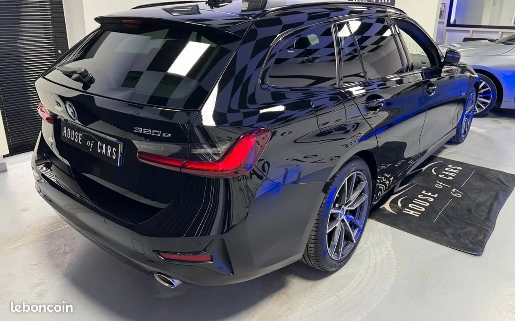 BMW 330 Touring Noir - 2