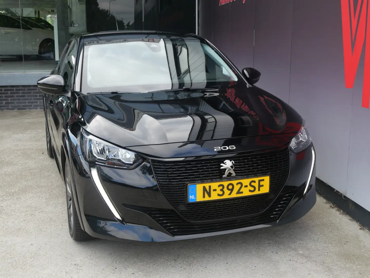 Peugeot e-208 EV ALLURE 50 kWh | LED | HALF-LEER | CRUISE | CARP Noir - 2