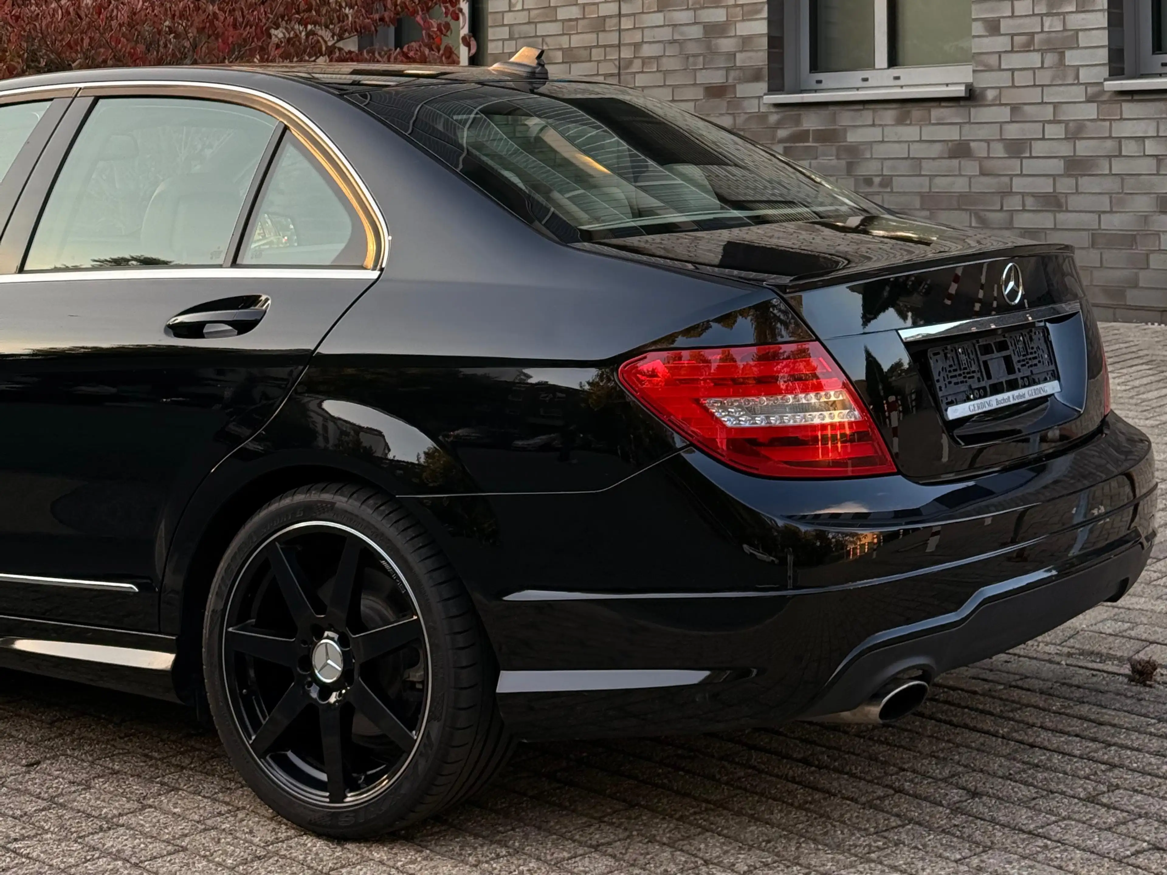 Mercedes-Benz C 250 C 250 CGI BlueEfficiency (204.047) — photo 6