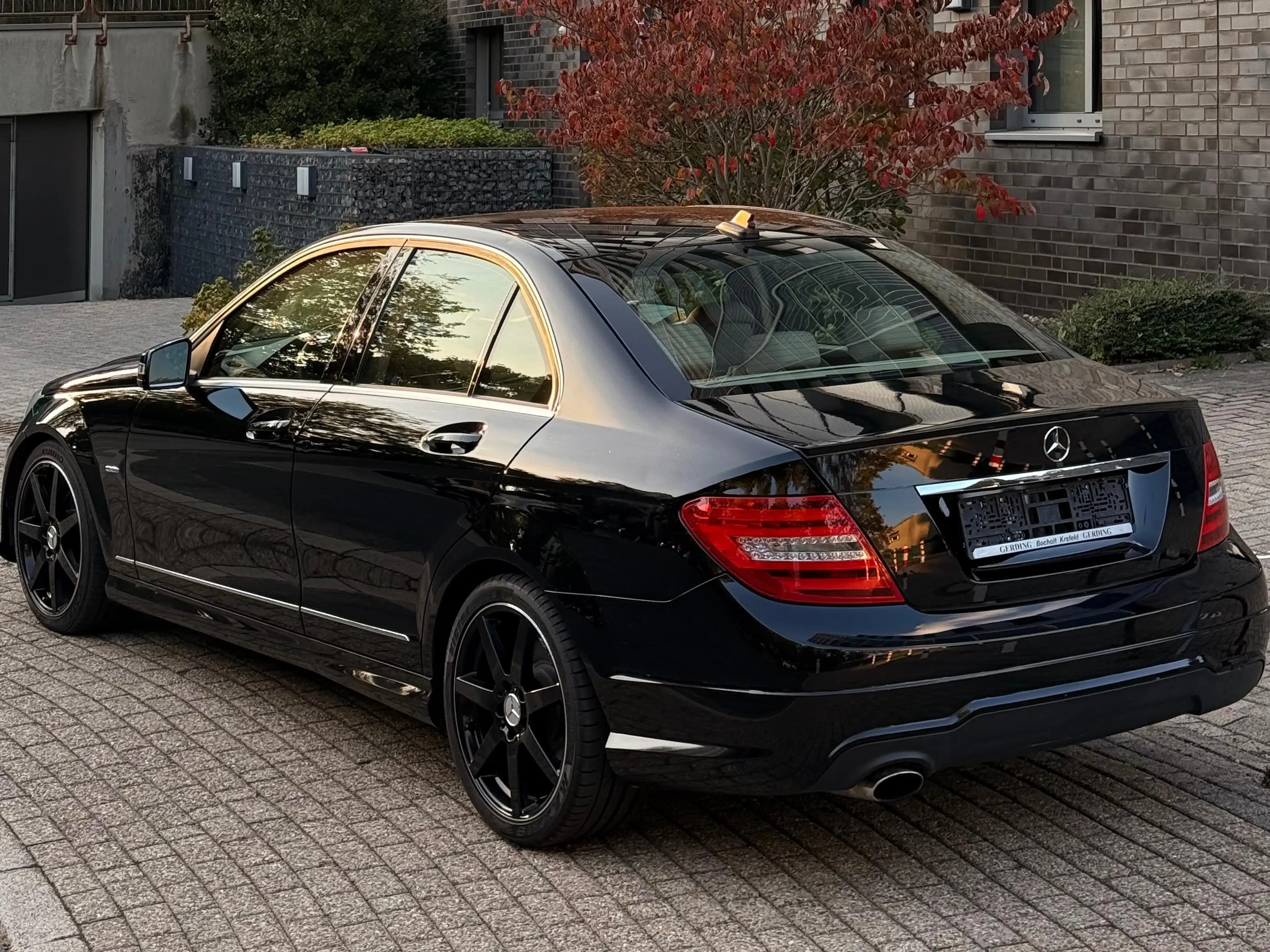 Mercedes-Benz C 250 C 250 CGI BlueEfficiency (204.047) — photo 5
