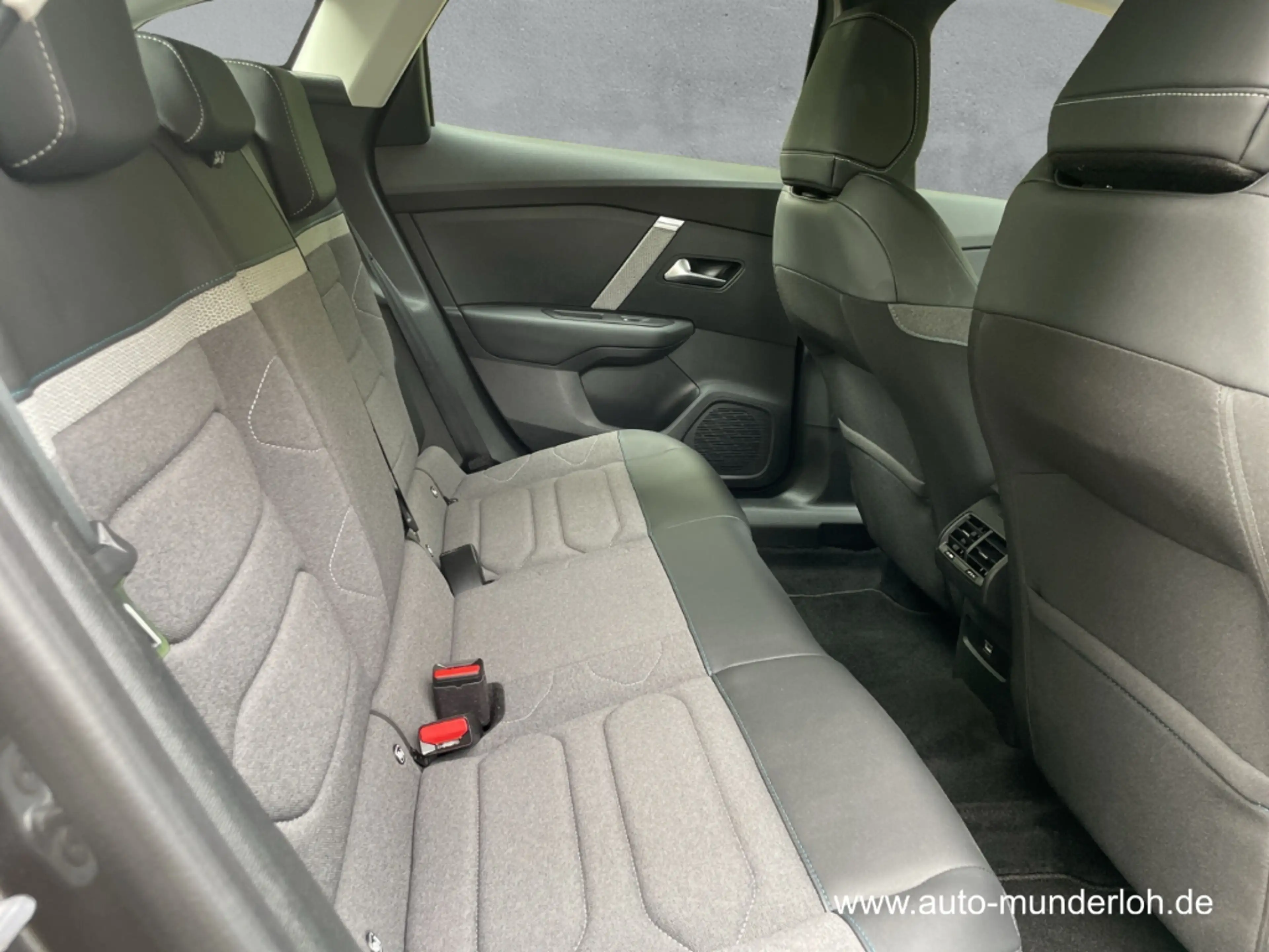 Citroen C4 PureTech 130 EAT8 Plus NAVI-KOMFORT-PAKET KLIMAAU — photo 11
