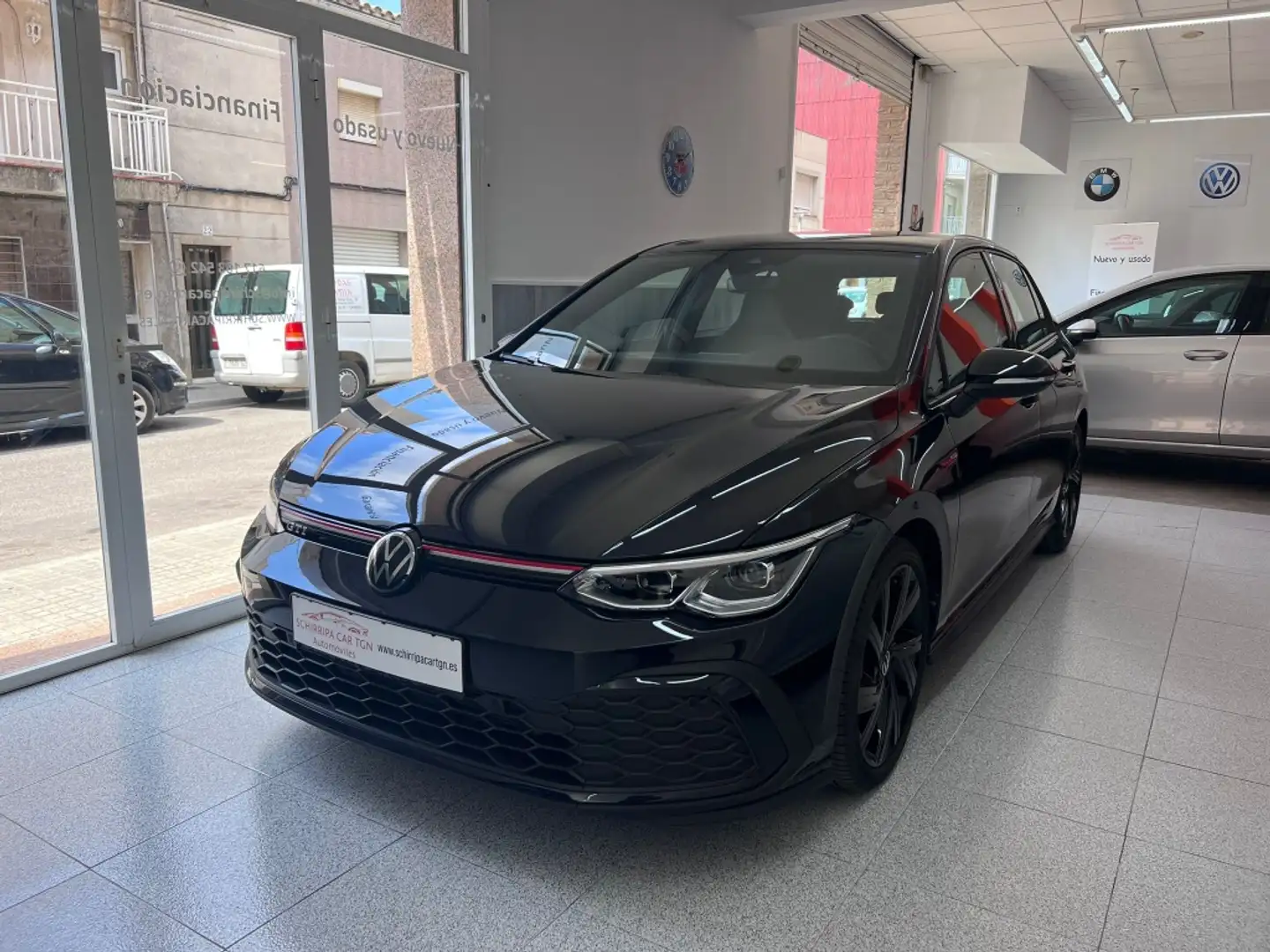 Volkswagen Golf GTI 2.0 TSI DSG 180kW Zwart - 1