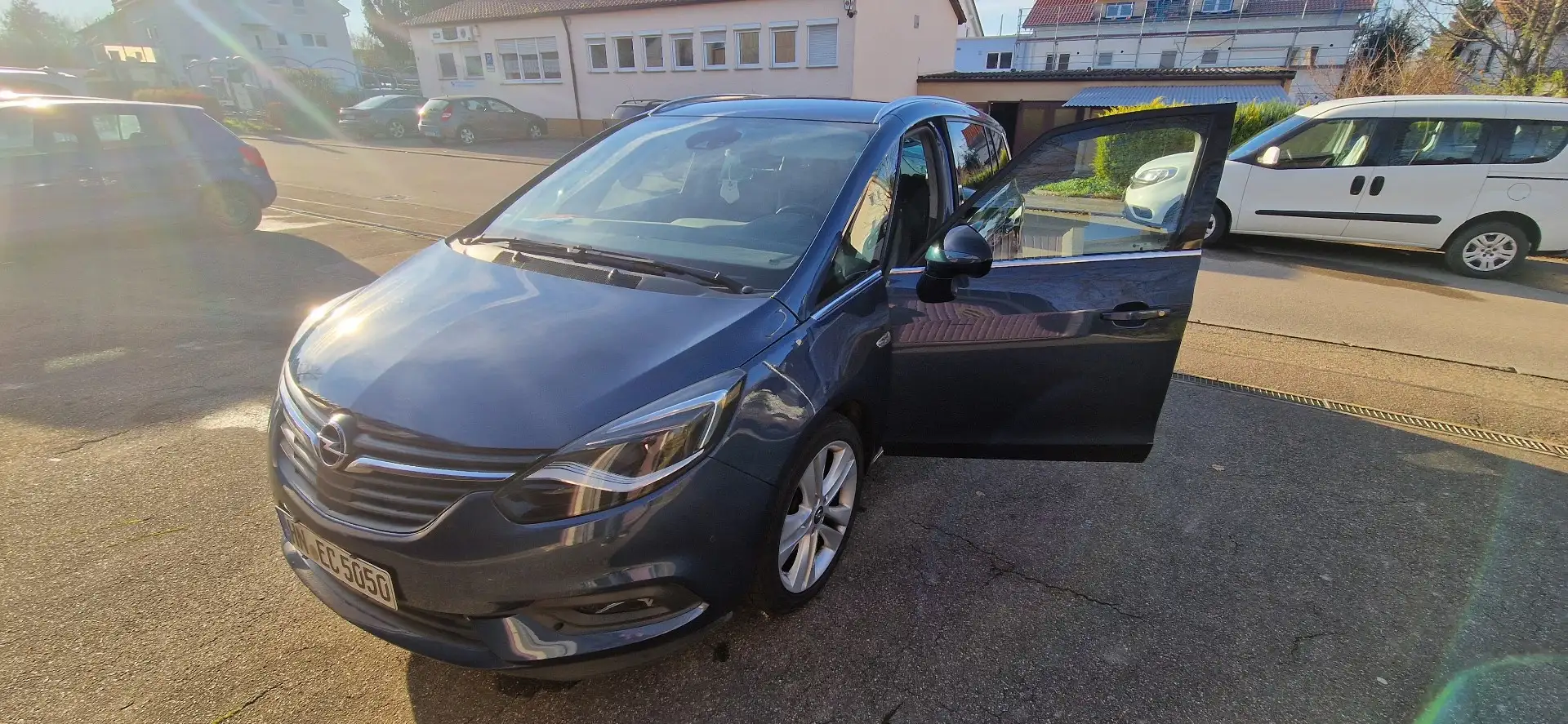Opel Zafira Innovation Start/Stop Blau - 2