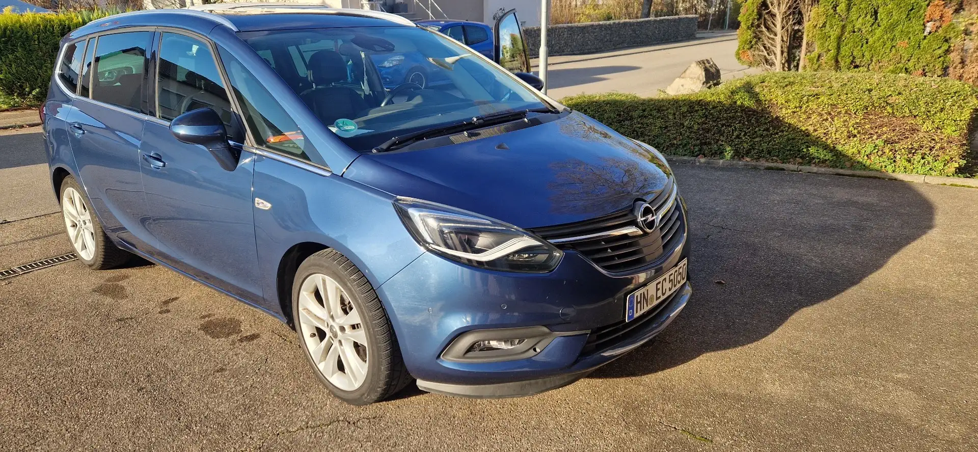 Opel Zafira Innovation Start/Stop Blau - 1