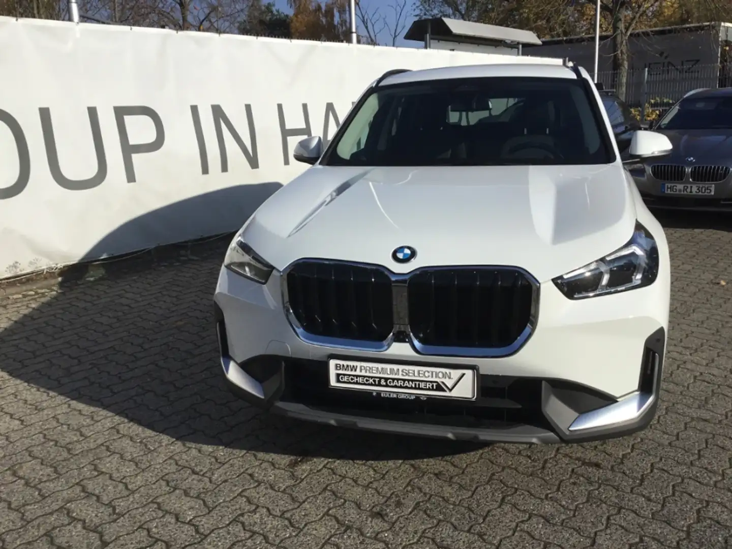 BMW X1 sDrive18d HUD Navi DA+ PA+ HiFi adLED ACC Komf-Zug Blanc - 2