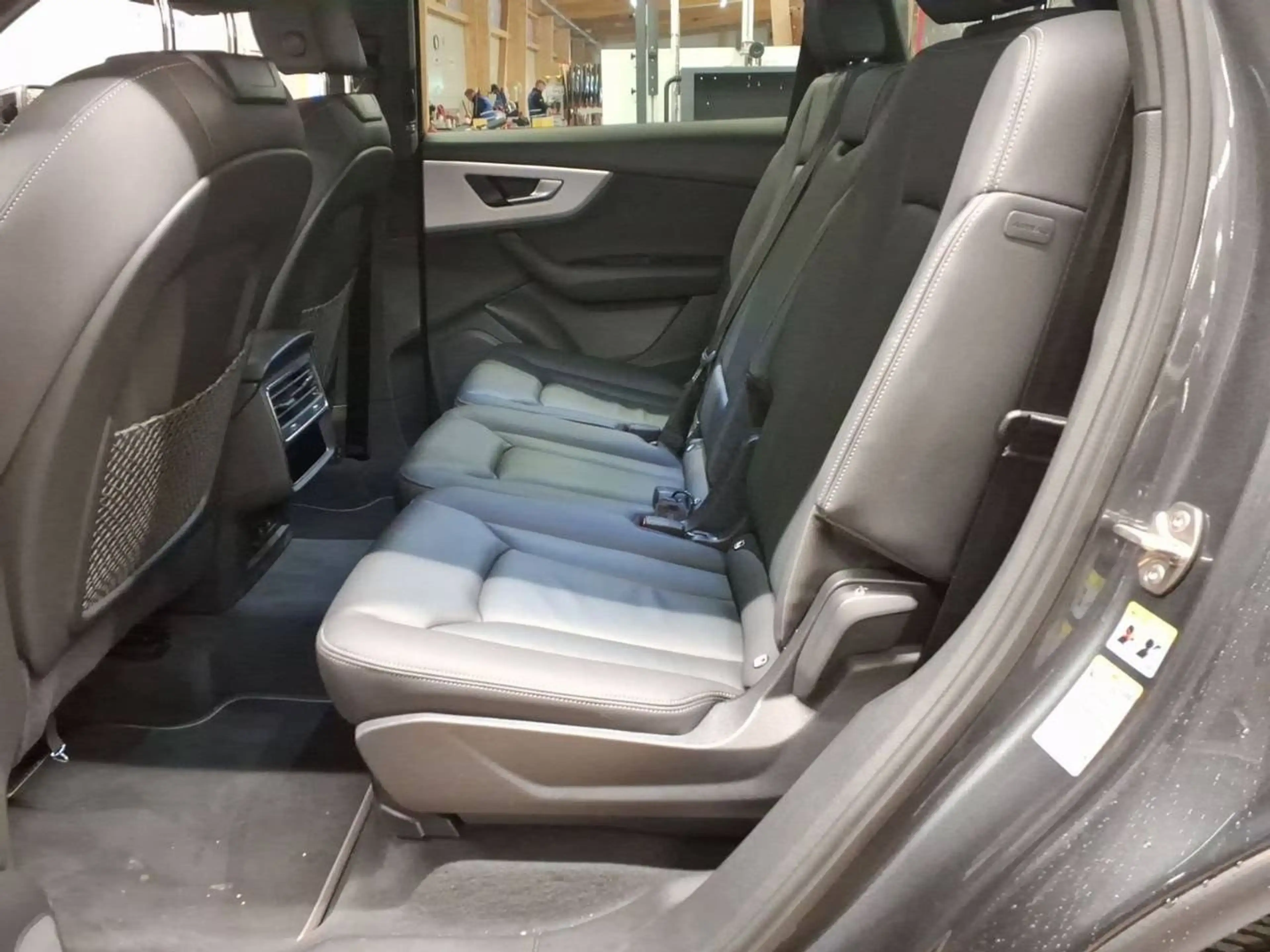 Audi Q7 50 TDI quattro tiptronic S-Line*Luft*AHK*Pano*Matr — photo 6