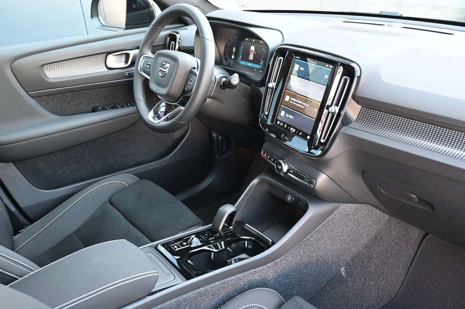 Volvo XC40 B4 Plus - 2025 - Joinsteer - #13