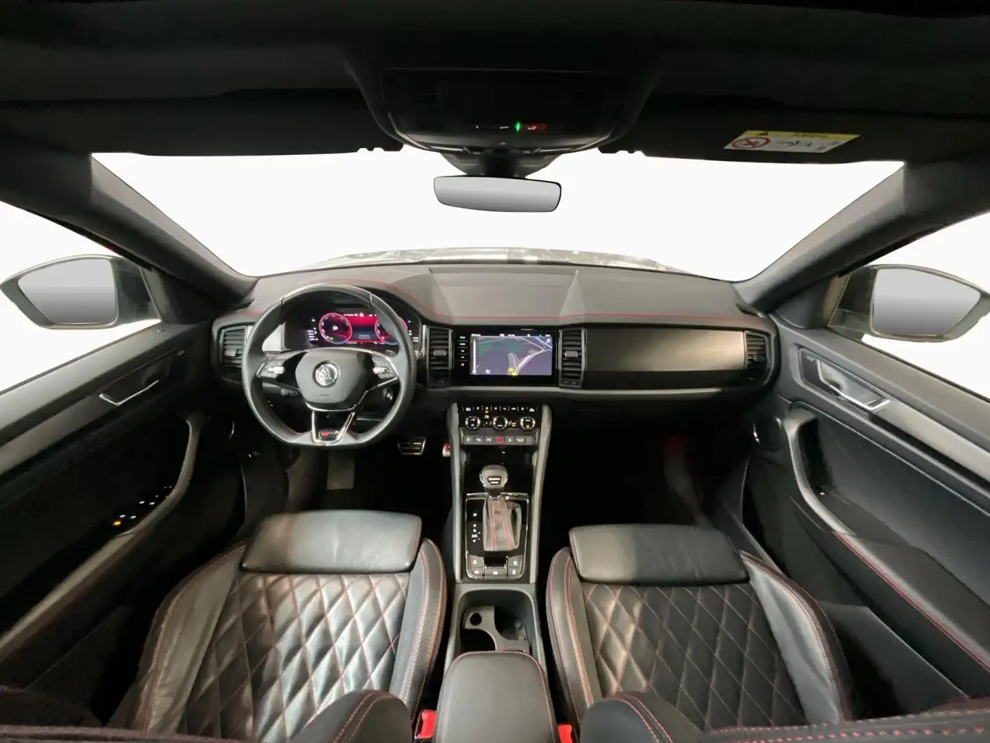 Skoda Kodiaq RS+DSG+4x4+Pano+AHK+Stand-H. Grau - 2