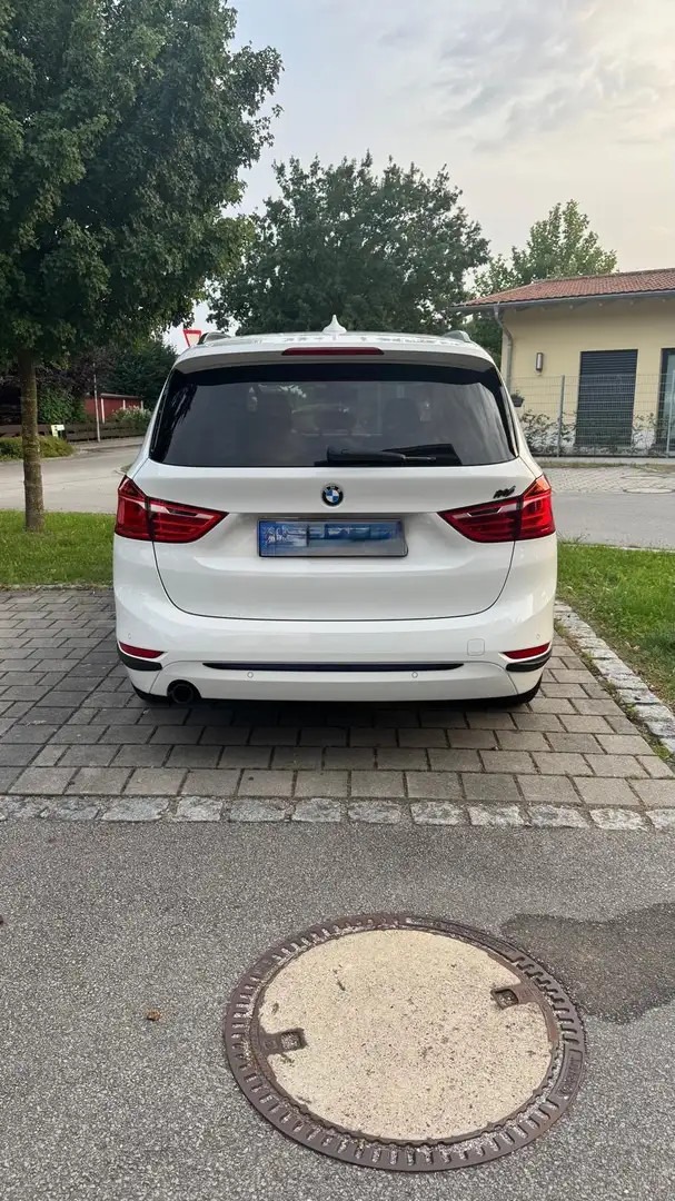BMW 216 216 d Sport Line Weiß - 2