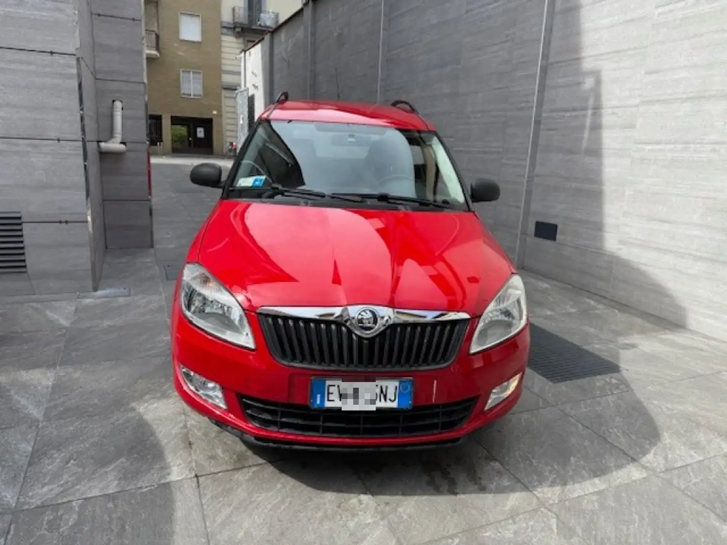 Skoda Roomster 1.2 12V 70CV Easy Rosso - 2