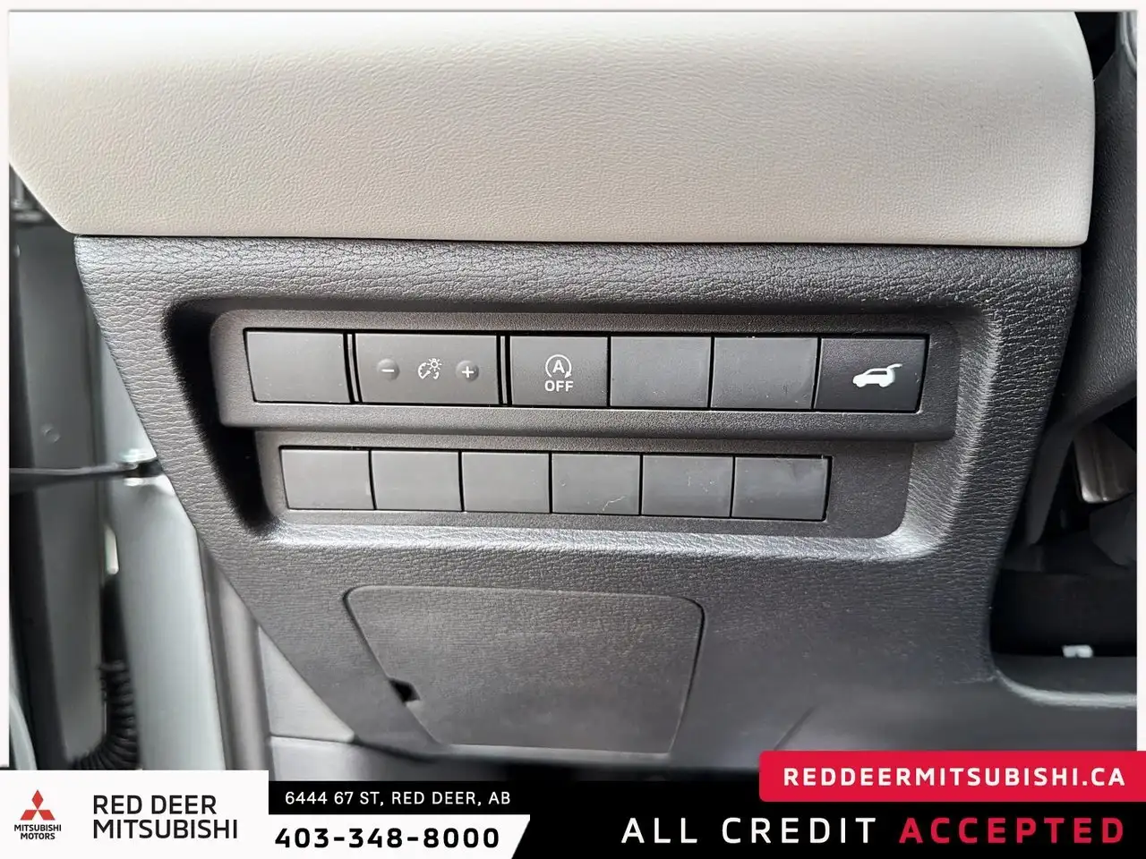 Mitsubishi Outlander снимка Mitsubishi Outlander