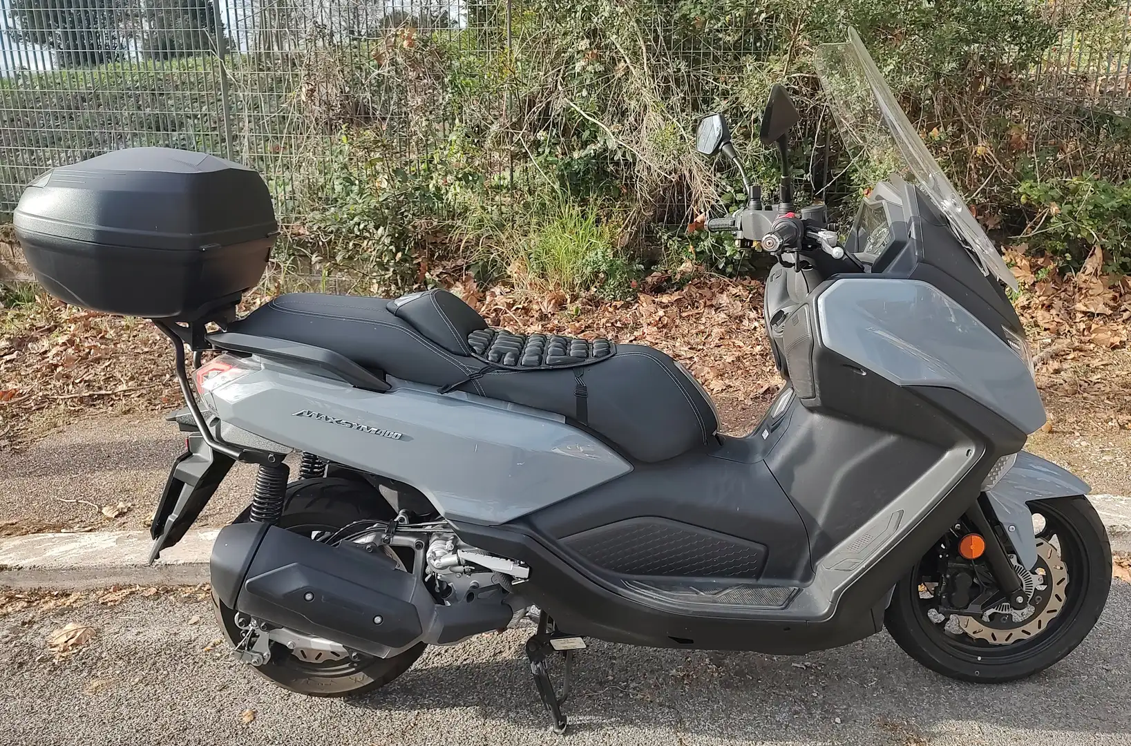 SYM Maxsym 400i TCS Gris - 2