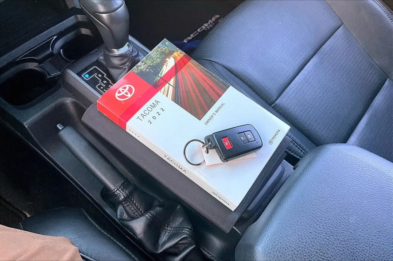 Toyota Tacoma снимка Toyota Tacoma