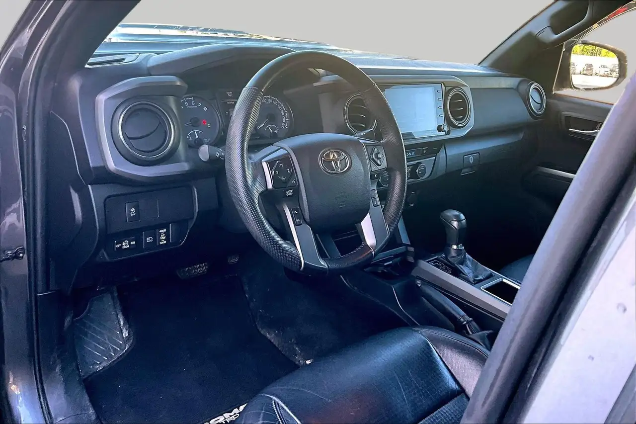 Toyota Tacoma снимка Toyota Tacoma