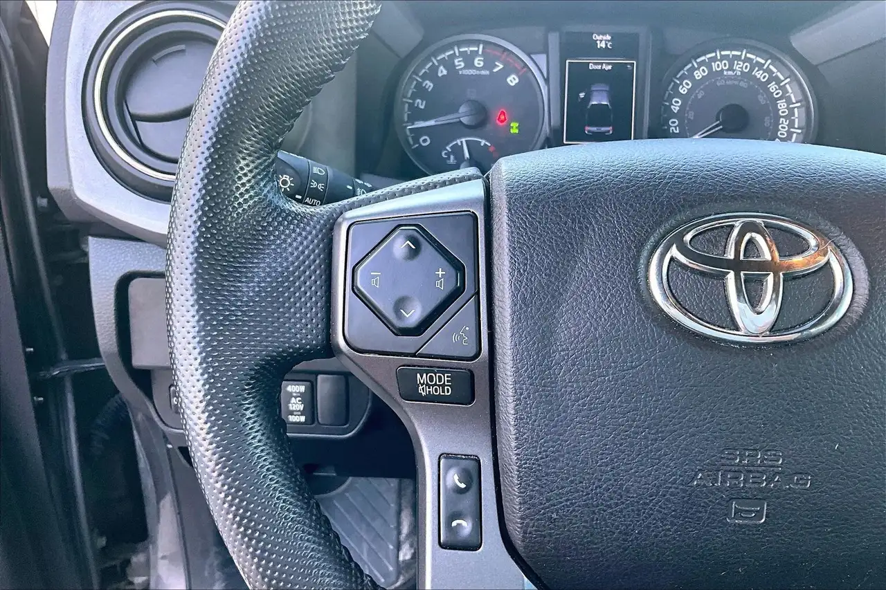 Toyota Tacoma снимка Toyota Tacoma