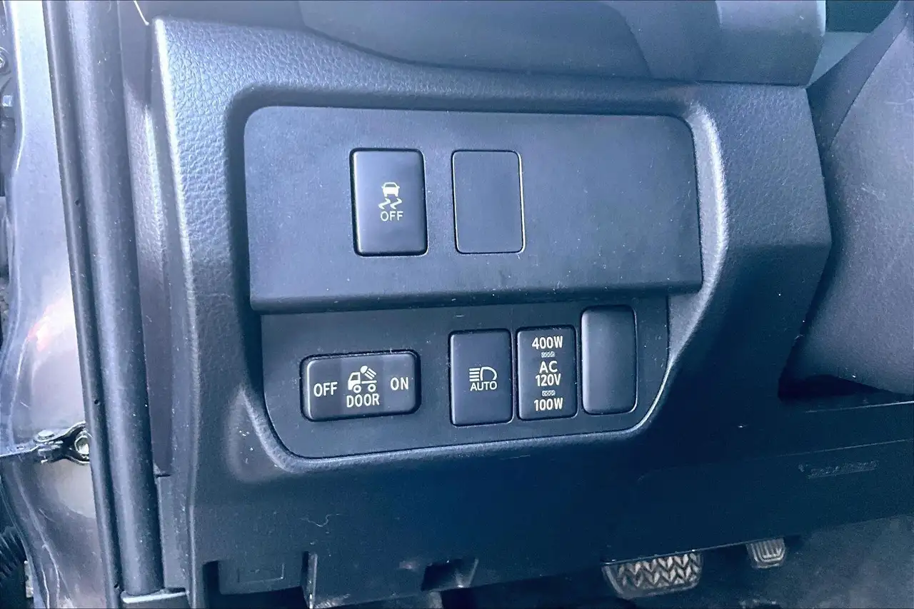 Toyota Tacoma снимка Toyota Tacoma